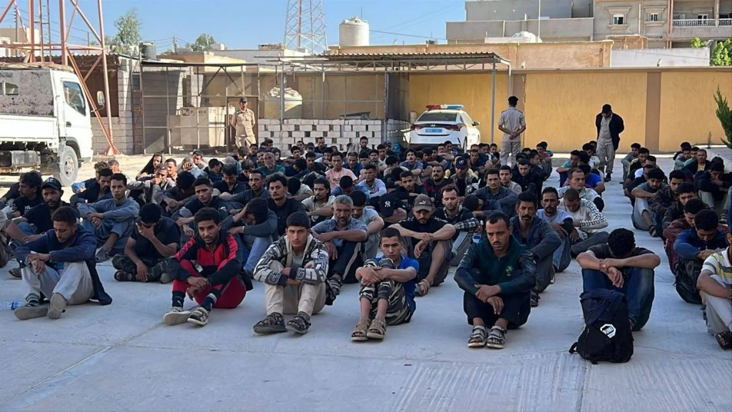 أجهزة أمن بشرق ليبيا تضبط 145 مهاجراً غير نظامي (جهاز مكافحة الهجرة)