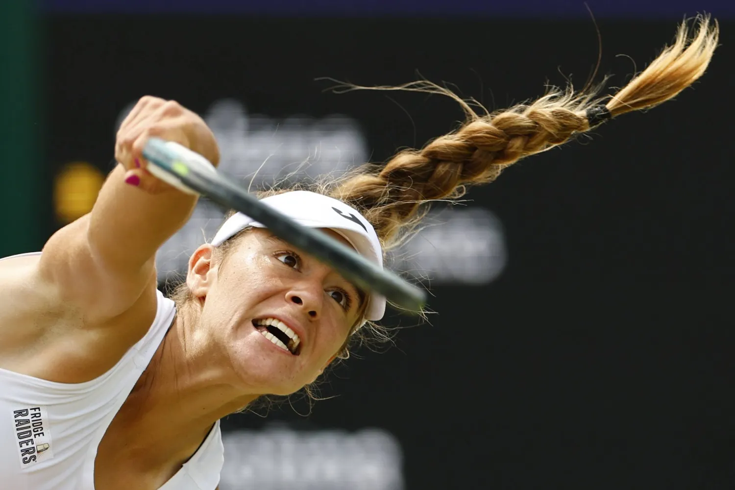 الأرجنتينية سولانا سييرا تتألق في ويمبلدون (إ.ب.أ)