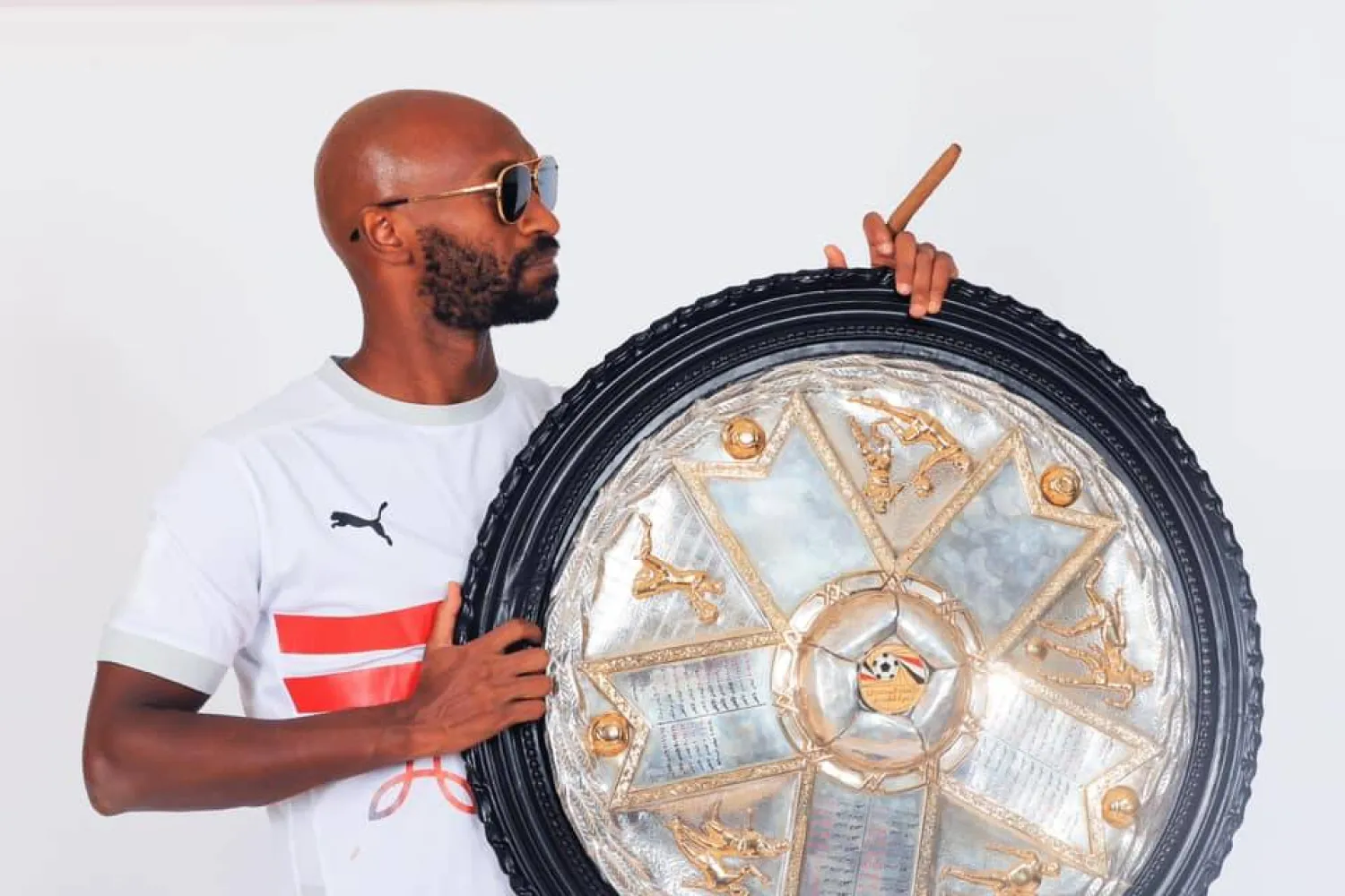 شيكابالا محتفلاً بفوز الزمالك بلقب الدوري المصري موسم 2022/2021  (حساب شيكابالا على فيسبوك)