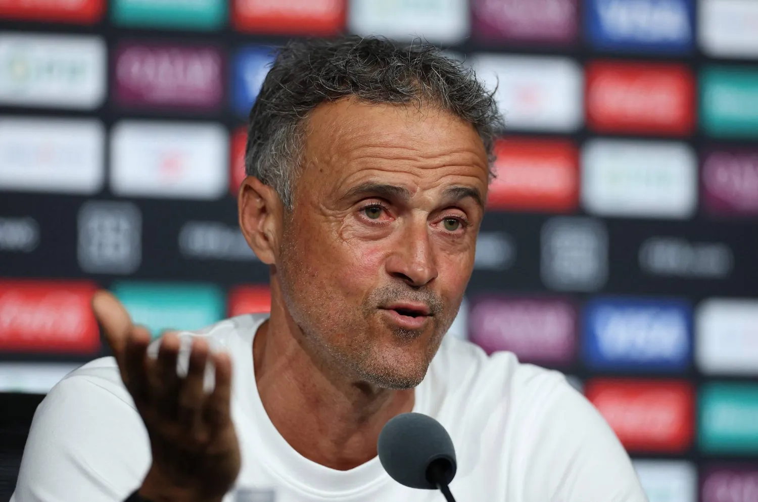 الإسباني لويس إنريكي مدرب باريس سان جرمان الفرنسي (أ.ف.ب) 