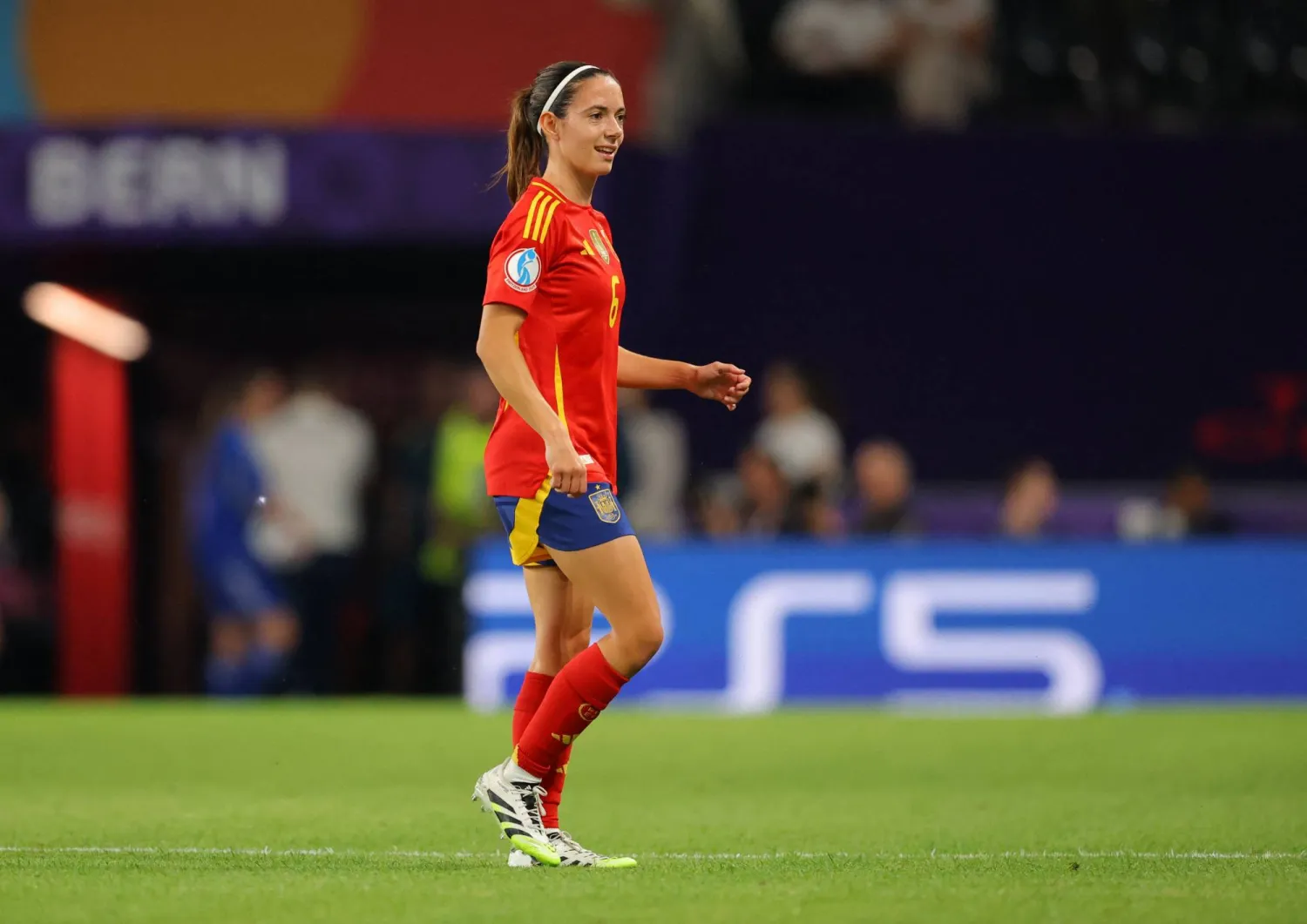 أيتانا بونماتي لاعبة إسبانيا الفائزة بجائزة الكرة الذهبية مرتين (رويترز)