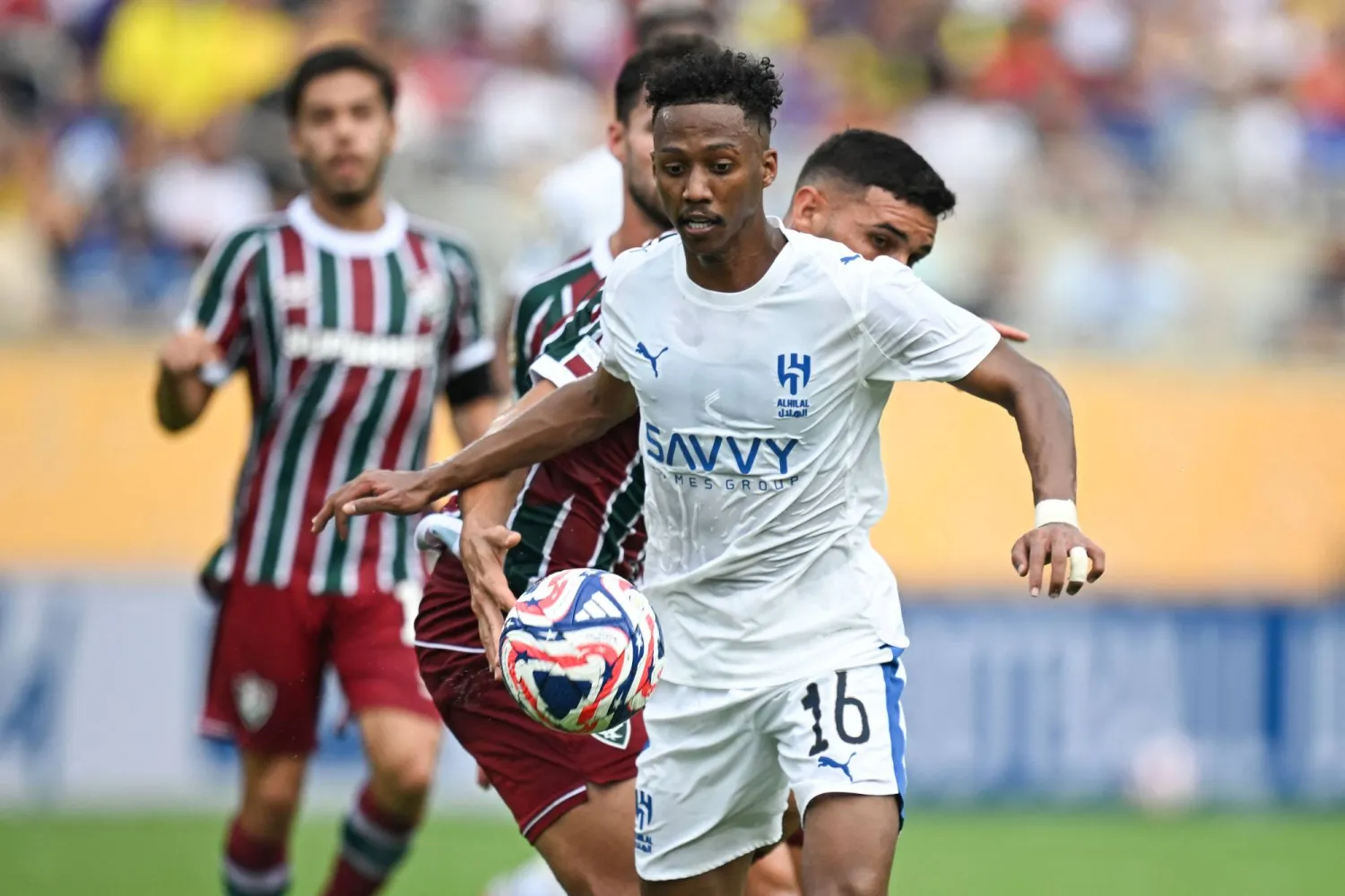 ناصر الدوسري لاعب وسط الهلال ومنتخب السعودية (أ.ف.ب)