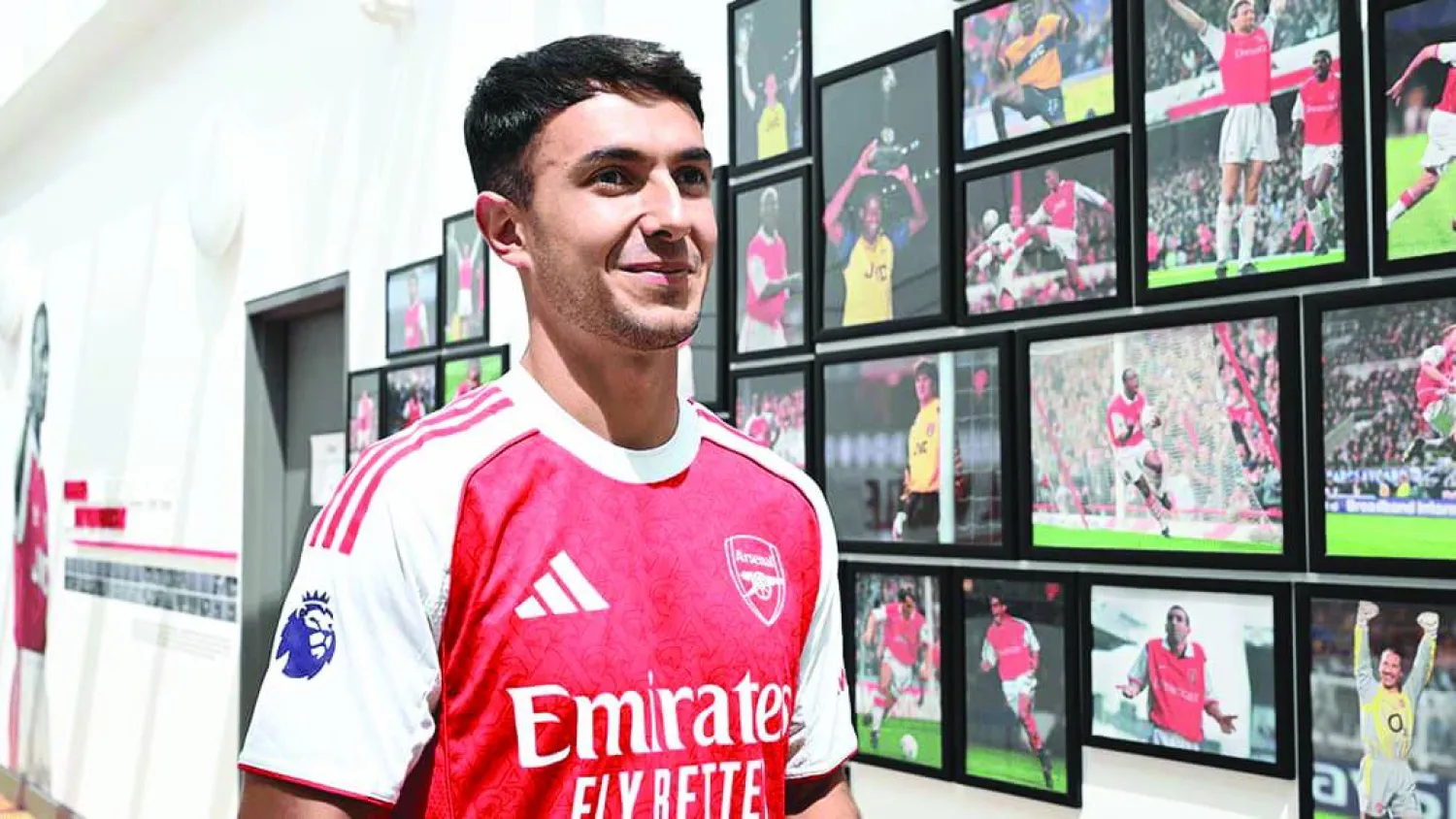 أصبح زوبيمندي أخيراً لاعباً في صفوف آرسنال (آرسنال)