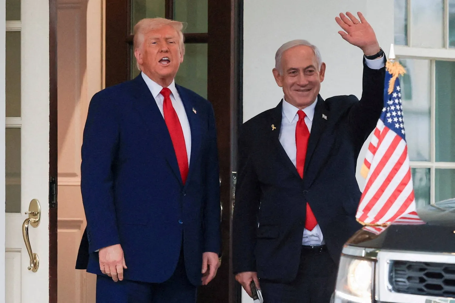 الرئيس الأميركي دونالد ترمب ورئيس الوزراء الإسرائيلي بنيامين نتنياهو في اجتماع سابق (أرشيفية - رويترز)