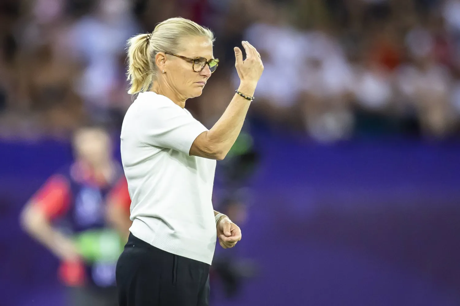 سارينا ويغمان مدربة منتخب إنجلترا لكرة القدم النسائية (إ.ب.أ)
