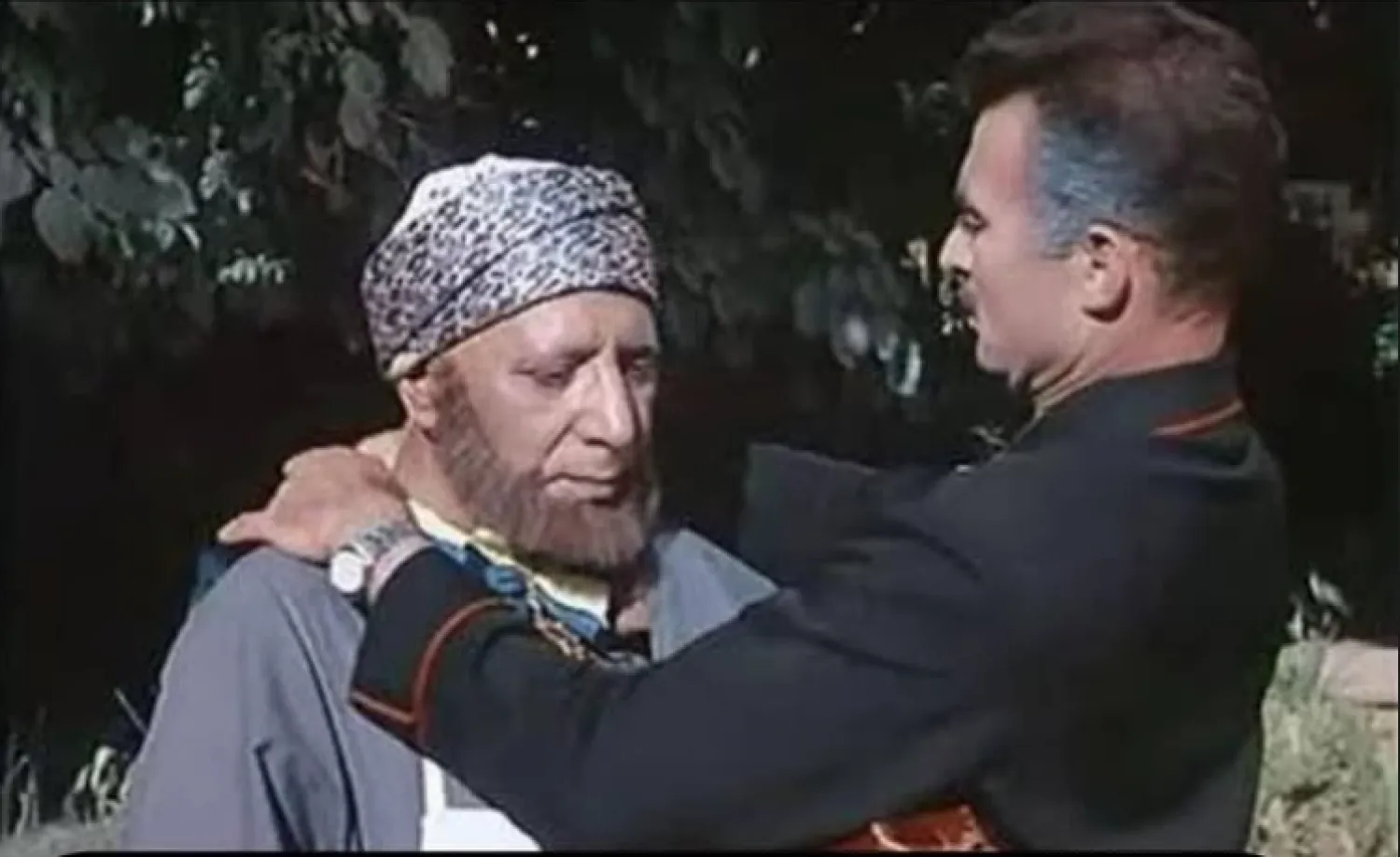 الاستعانة بلقطة من فيلم «الأيدي الناعمة» لأحمد مظهر (إكس)