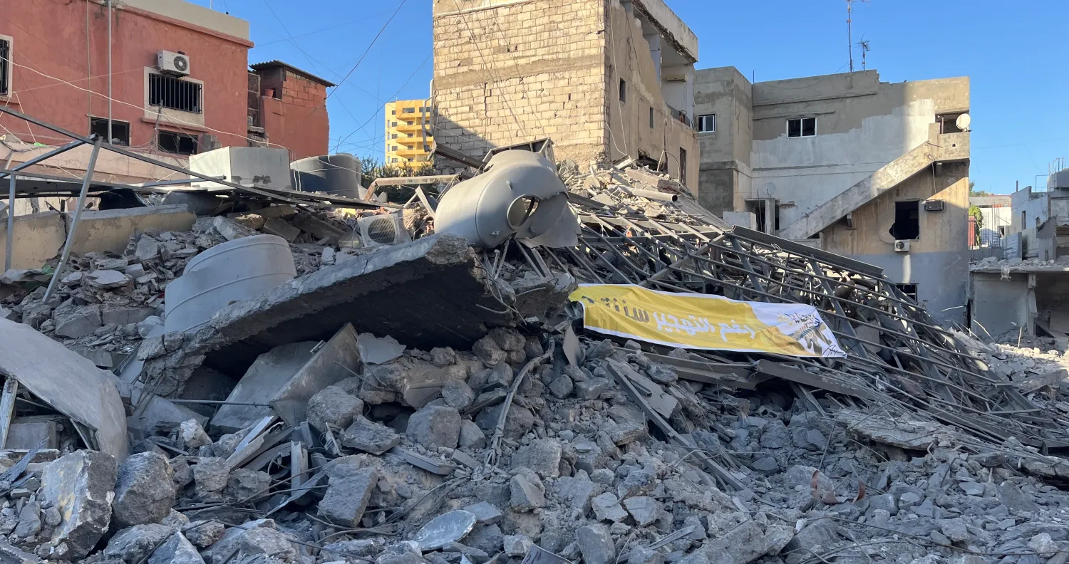 صورة أرشيفية لمبانٍ مدمّرة في مدينة صور بعد غارات إسرائيلية (الوكالة الوطنية)