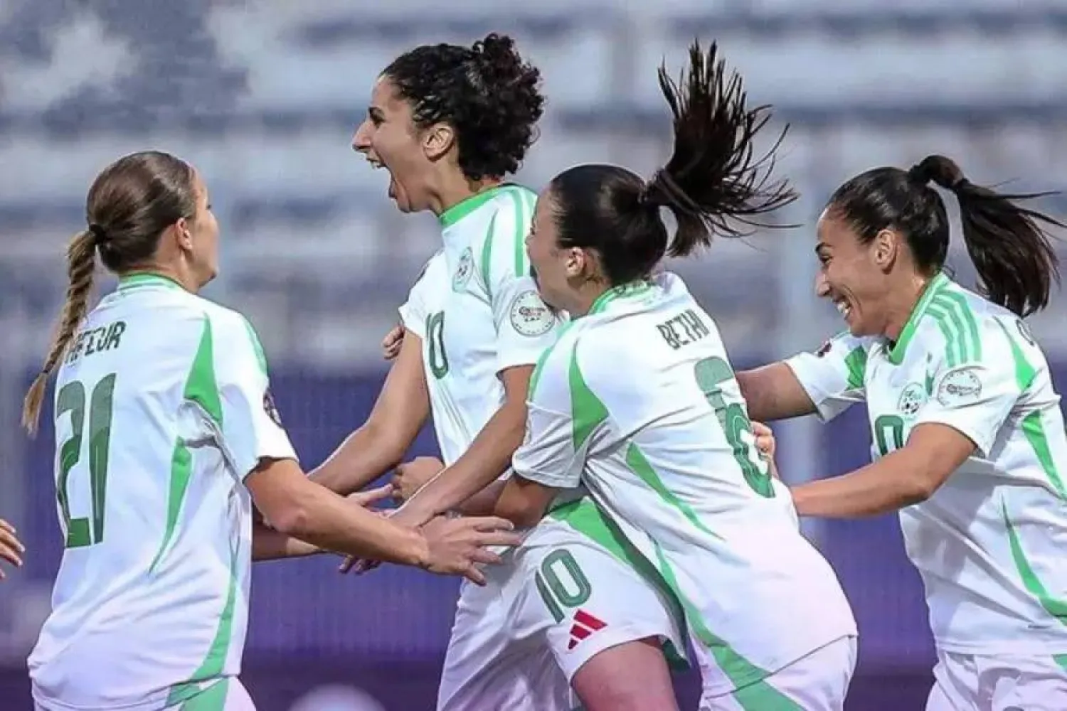 منتخب الجزائر للسيدات (وسائل إعلام جزائرية)