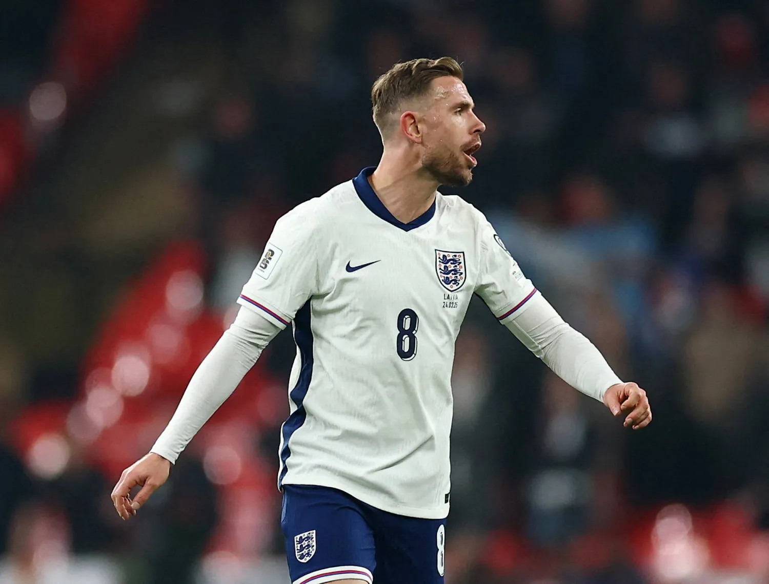 لاعب خط الوسط المخضرم جوردان هندرسون (رويترز)