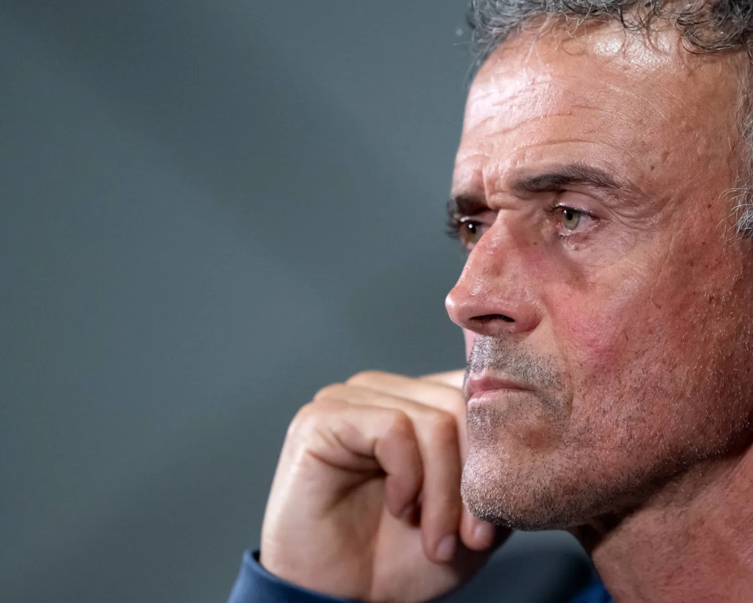 لويس إنريكي مدرب باريس سان جيرمان (د.ب.أ)