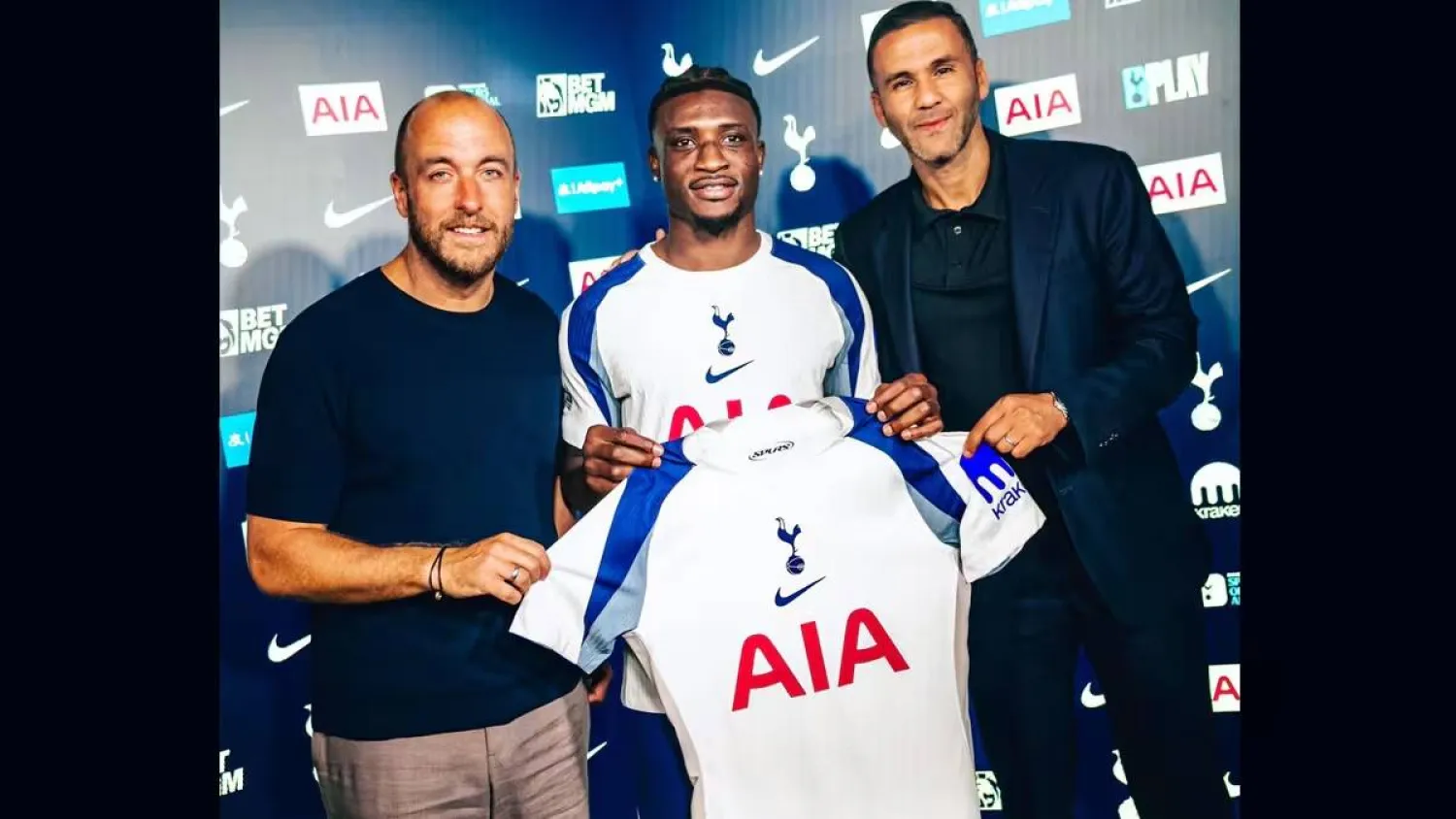 الجناح الغاني محمد قدوس وقّع لتوتنهام (وسائل إعلام بريطانية)