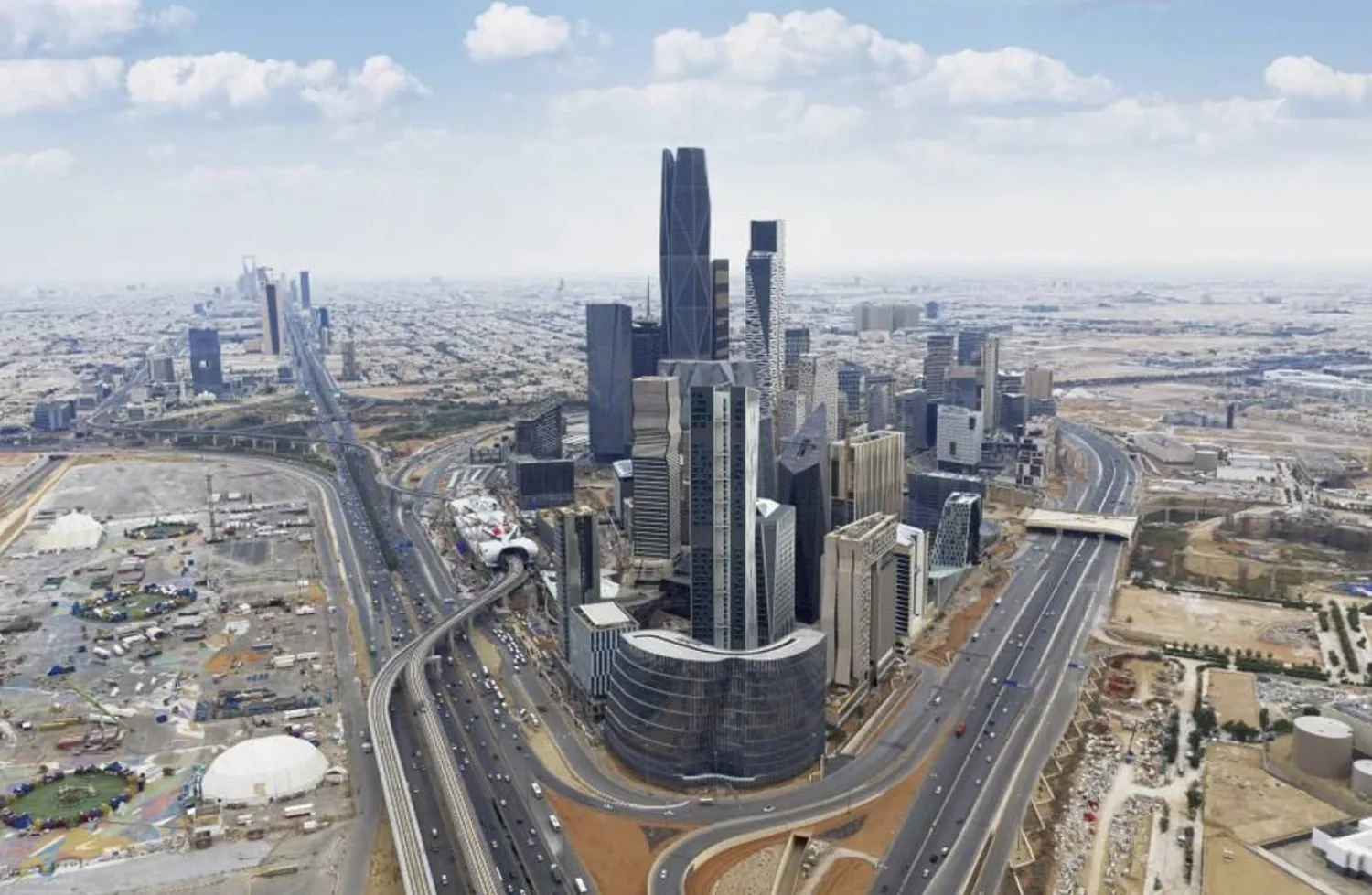مركز الملك عبد الله المالي في العاصمة السعودية الرياض (الشرق الأوسط)