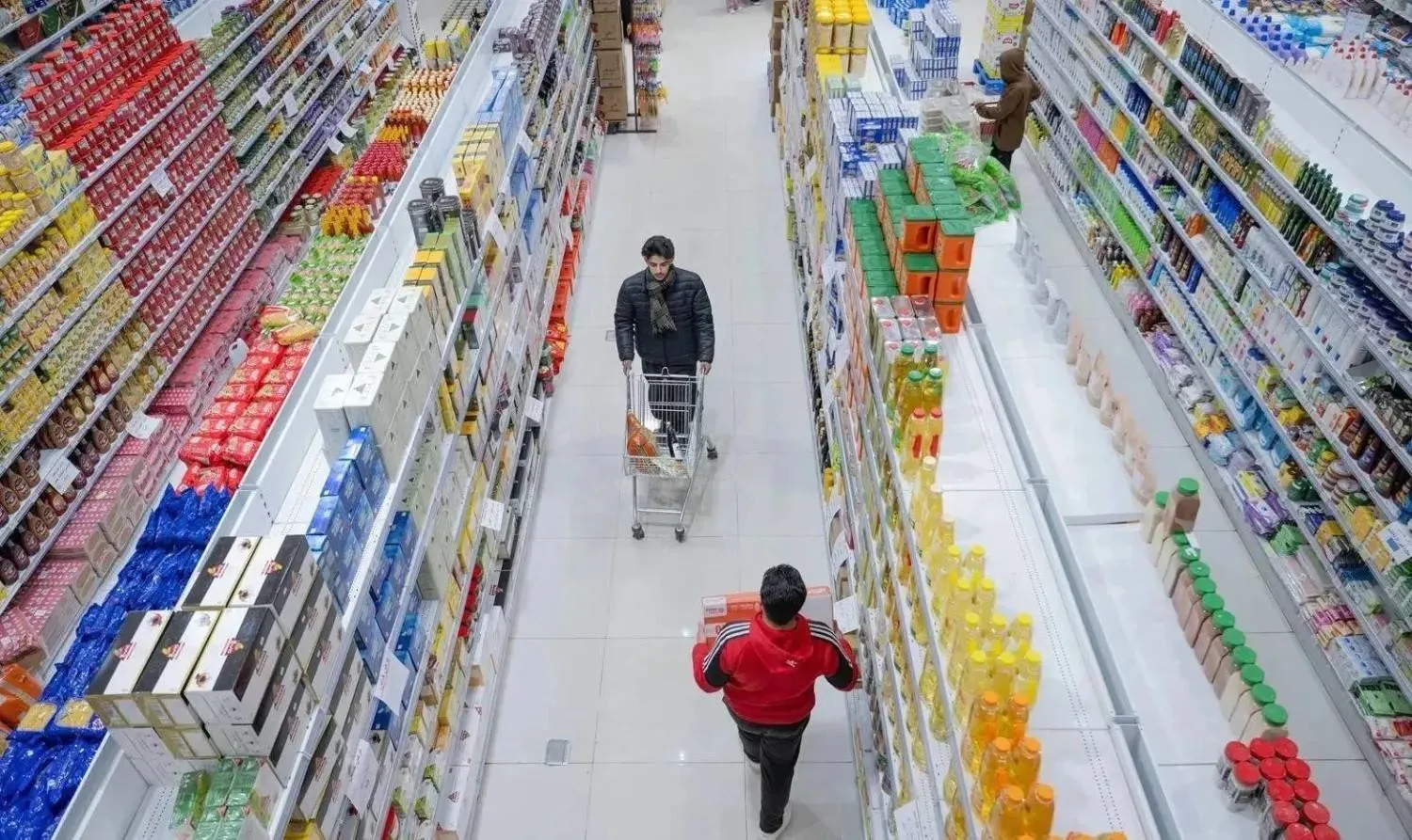 A food commodities market in Saudi Arabia (Asharq Al-Awsat) 