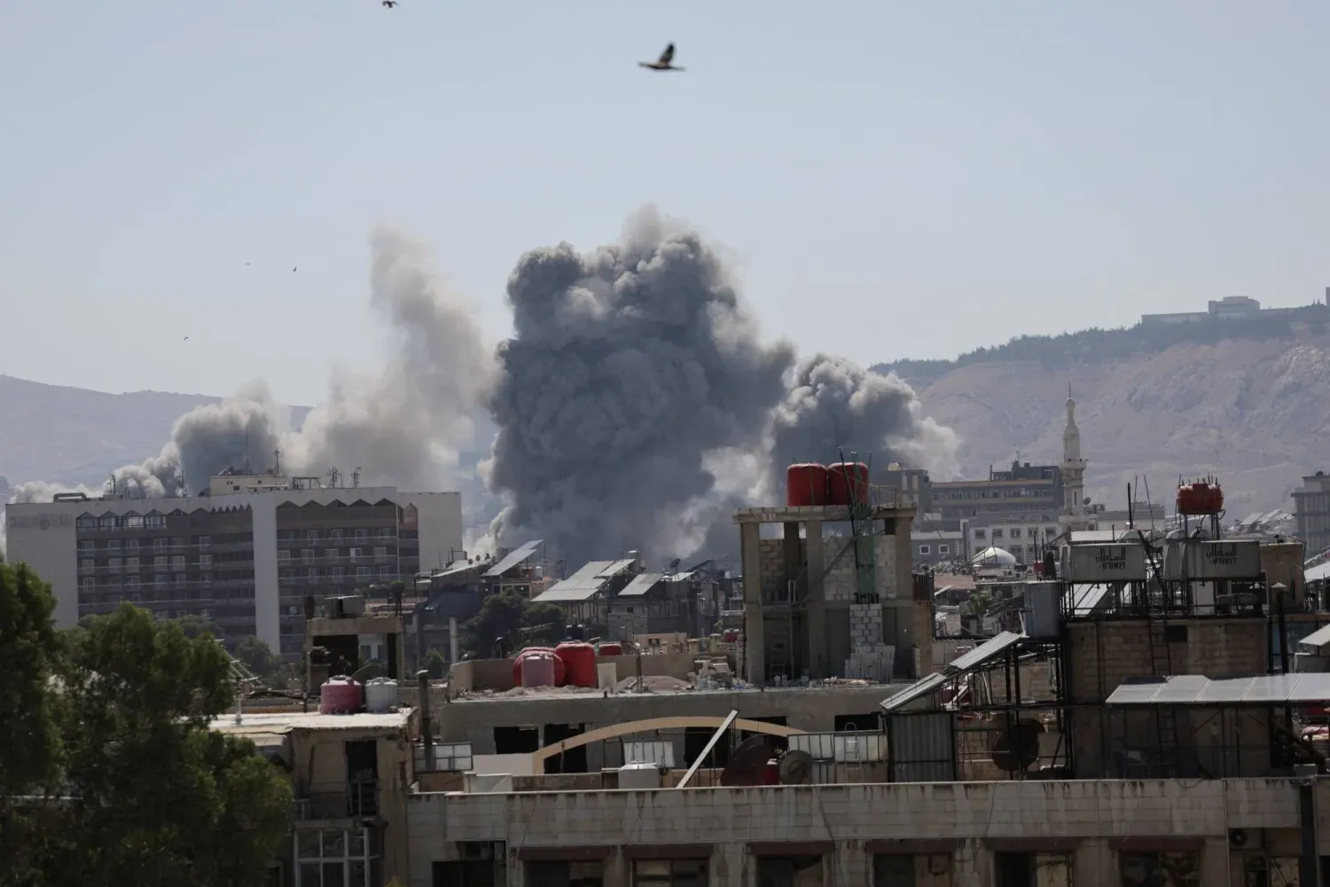 İsrail bugün Şam'daki Genelkurmay Başkanlığı karargahına hava saldırısı düzenledi. (Reuters)