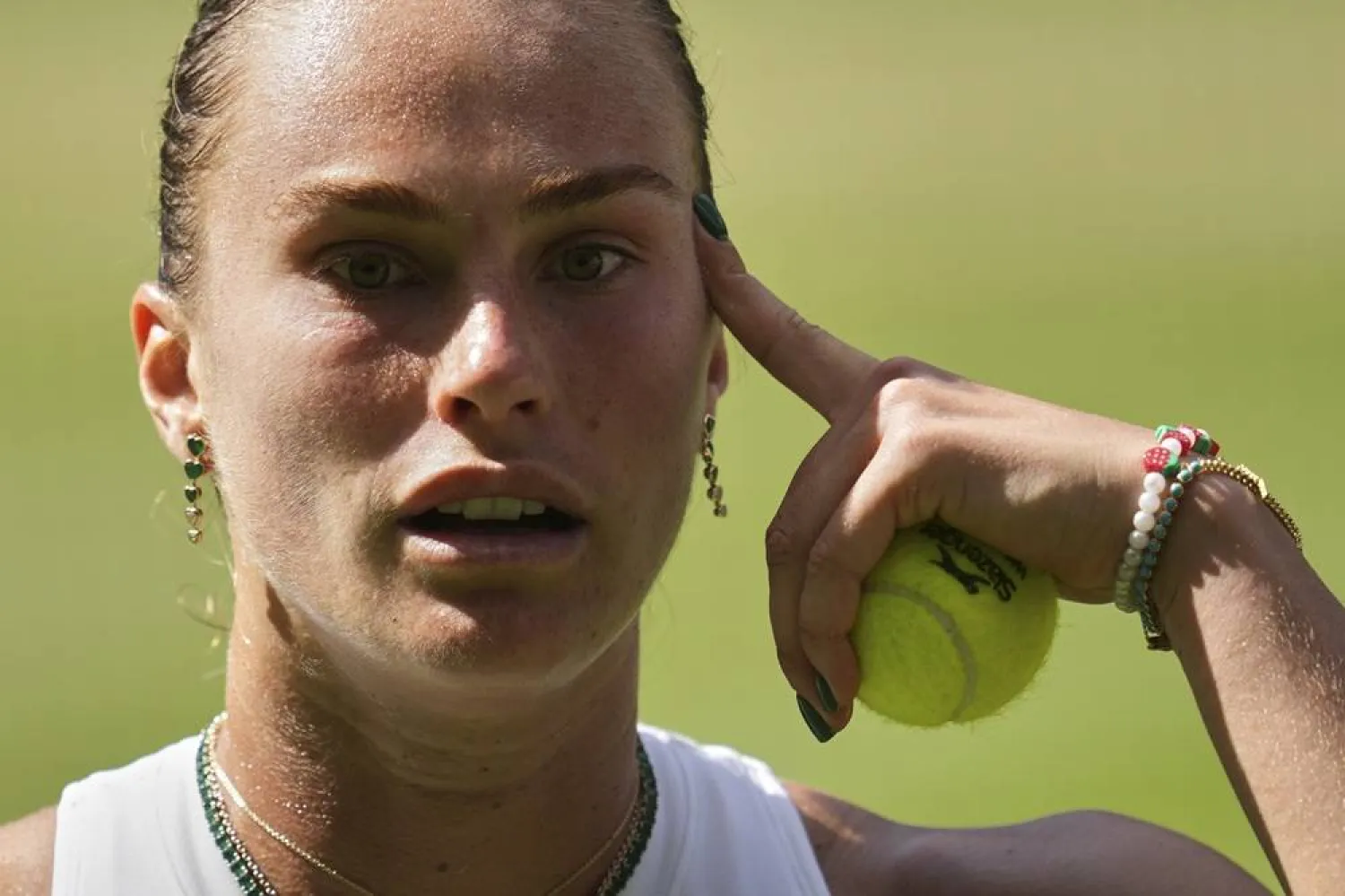  Aryna Sabalenka of Belarus reacts as she plays Amanda Anisimova of the US during a women's singles semifinal match at the Wimbledon Tennis Championships in London, Thursday, July 10, 2025. (AP) 