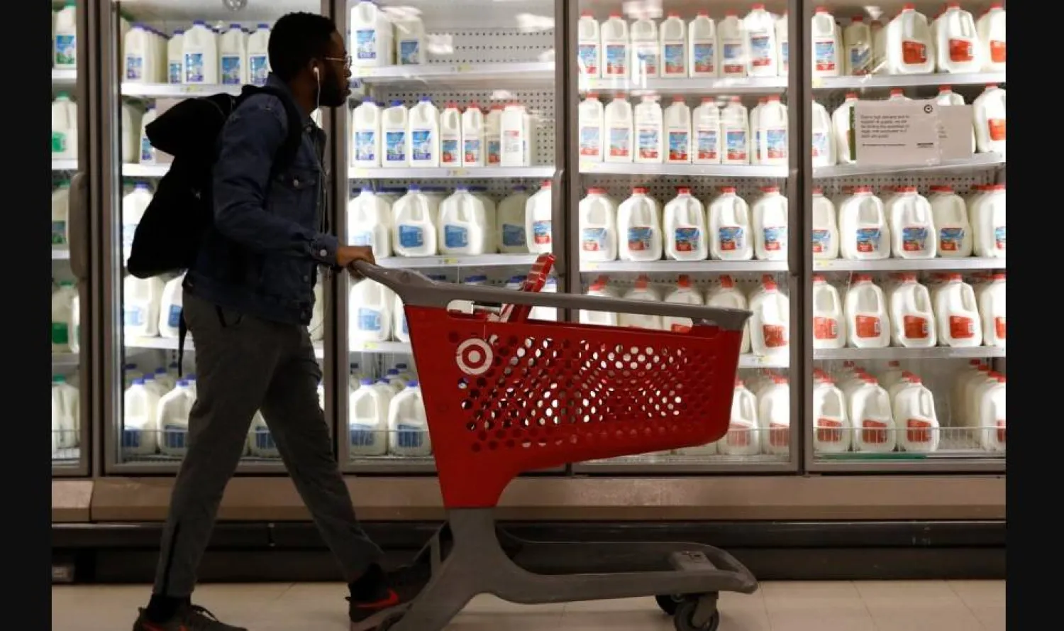 الكولين عنصر غذائي يوجد في العديد من الأطعمة بما في ذلك الدواجن ومنتجات الألبان (رويترز)