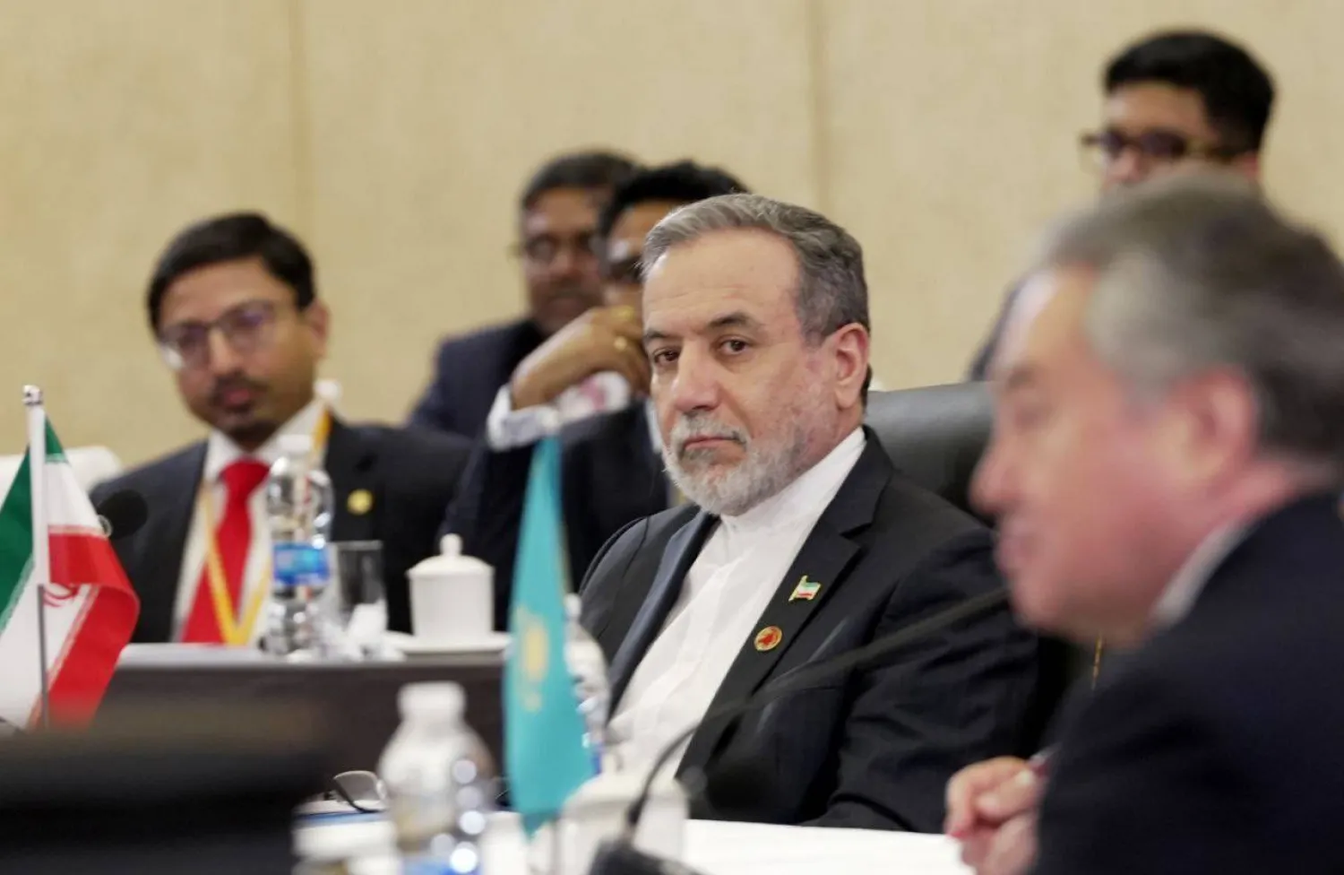 عراقجي خلال مشاركته في الاجتماع الوزاري لمنظمة شنغهاي بتيانجين الصينية (الخارجية الإيرانية)