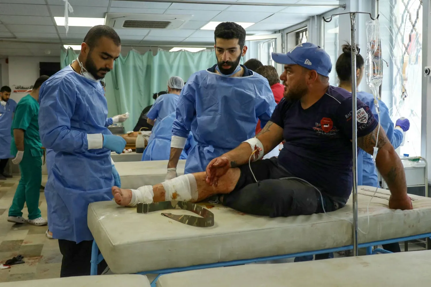 جريح في مستشفى السويداء الجمعة (أ.ف.ب)