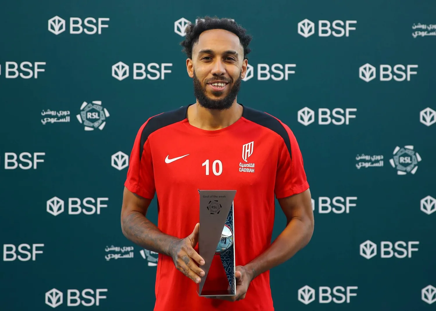ينتظر الاتفاقيون الرد النهائي من المهاجم أوباميانغ (الدوري السعودي) 