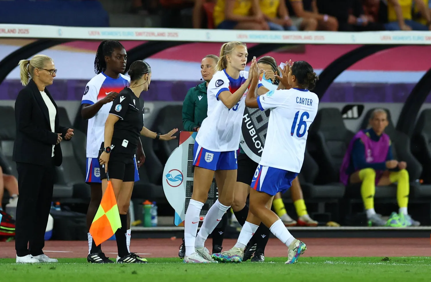 منتخب إنجلترا لكرة القدم النسائية (رويترز)