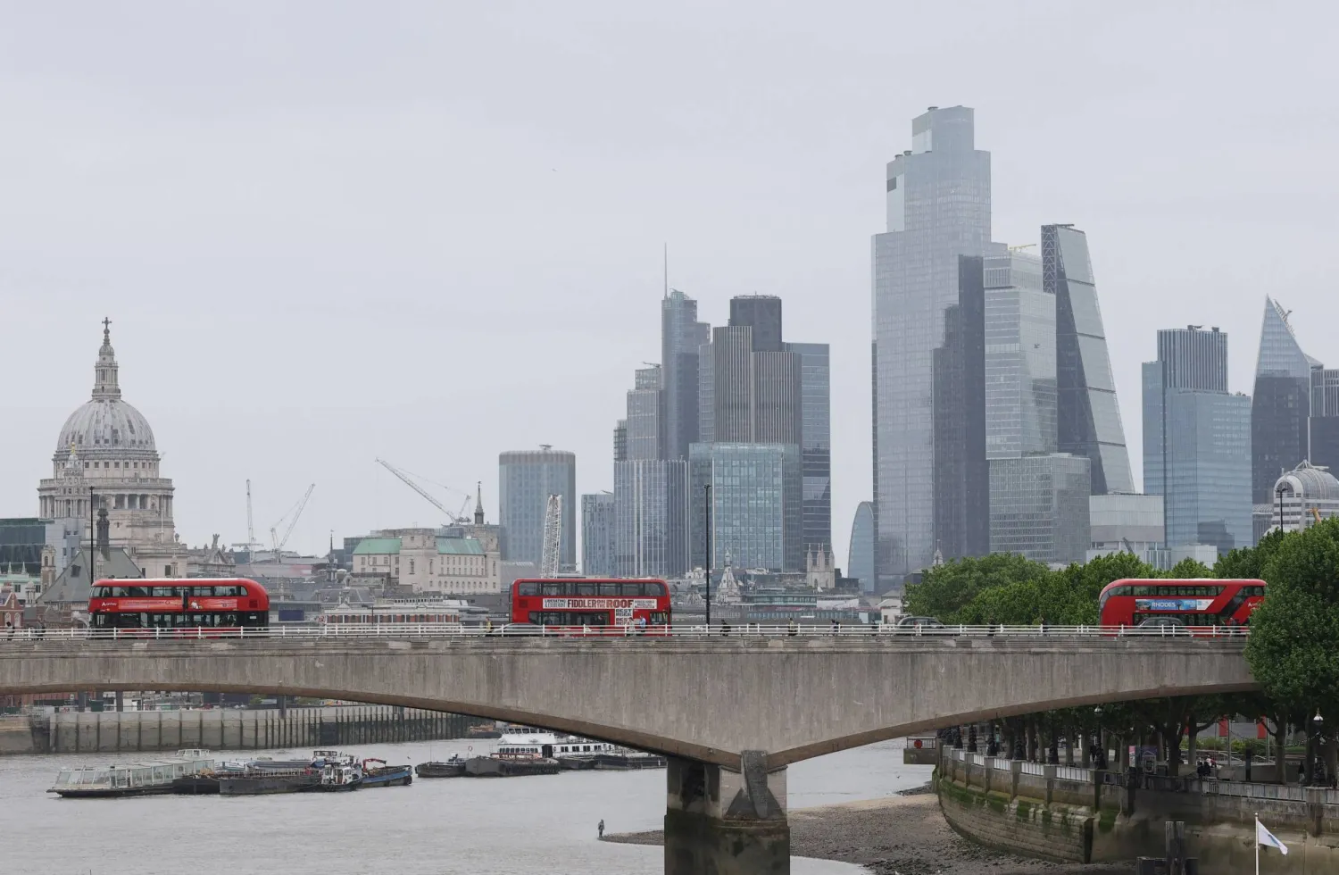 جانب من «السيتي» الحي المالي في لندن (رويترز)