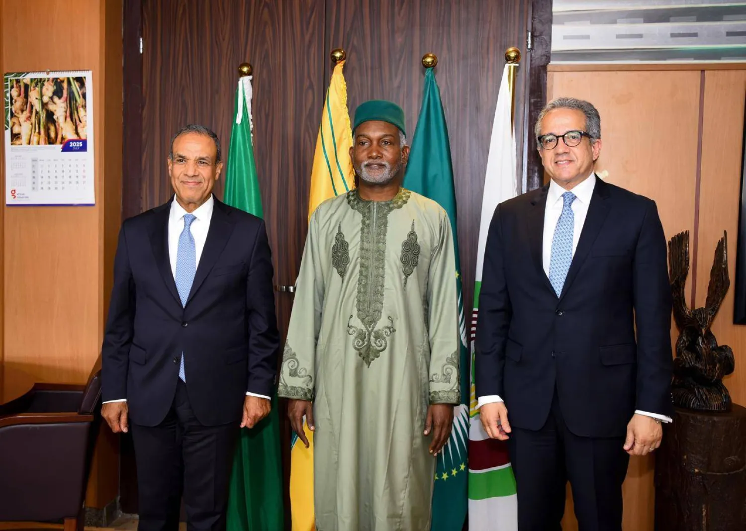 وزير الخارجية النيجيري يستقبل نظيره المصري ومرشح مصر لليونيسكو (الخارجية المصرية)