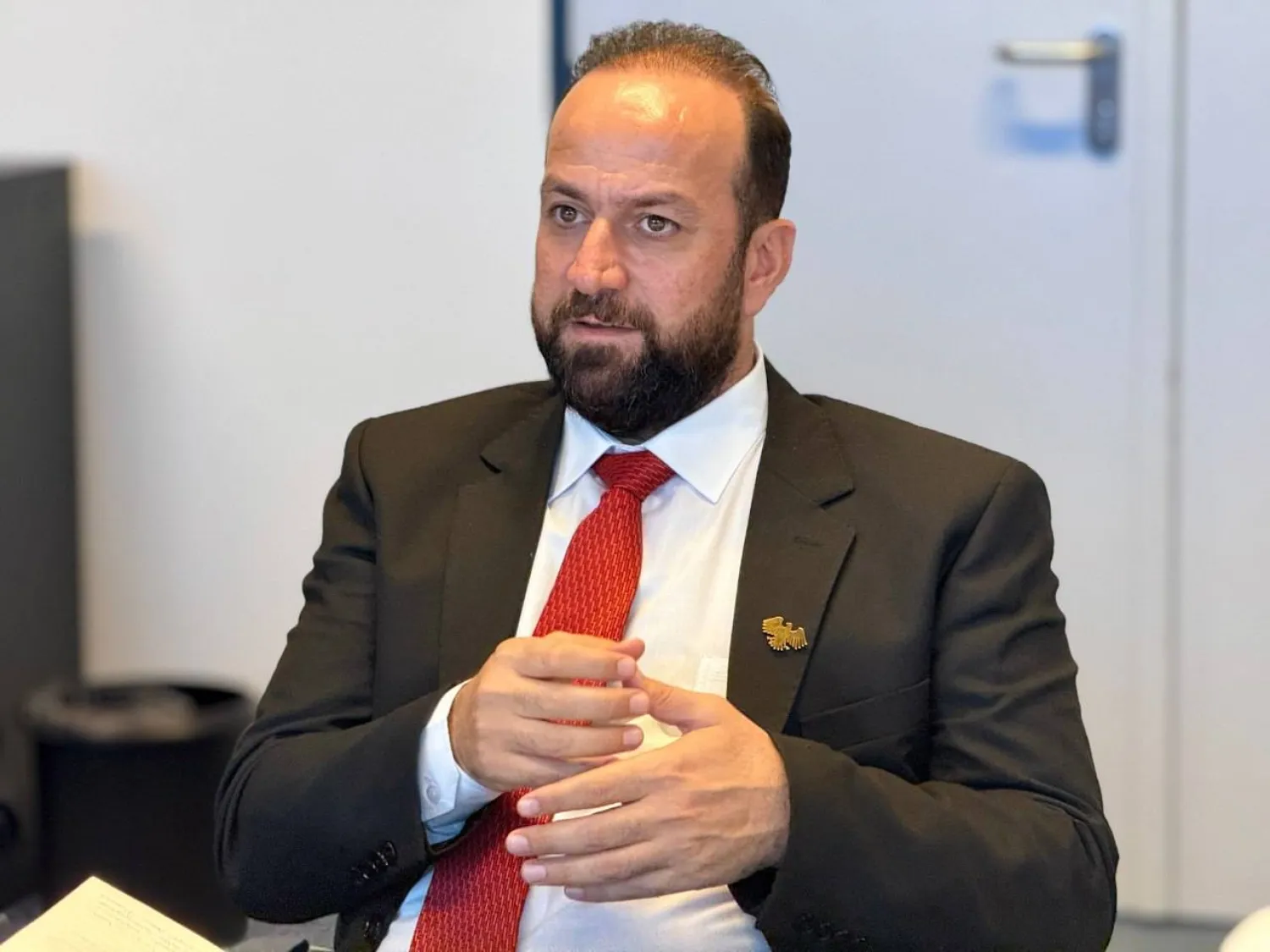 التقى وزير الإعلام حمزة المصطفى 10 يوليو رئيسة قسم الشرق الأوسط بوزارة التعاون الاقتصادي والتنمية الألمانية آنيت شماس وناقش التعاون في مجال مكافحة خطاب الكراهية (حساب وزارة الإعلام)