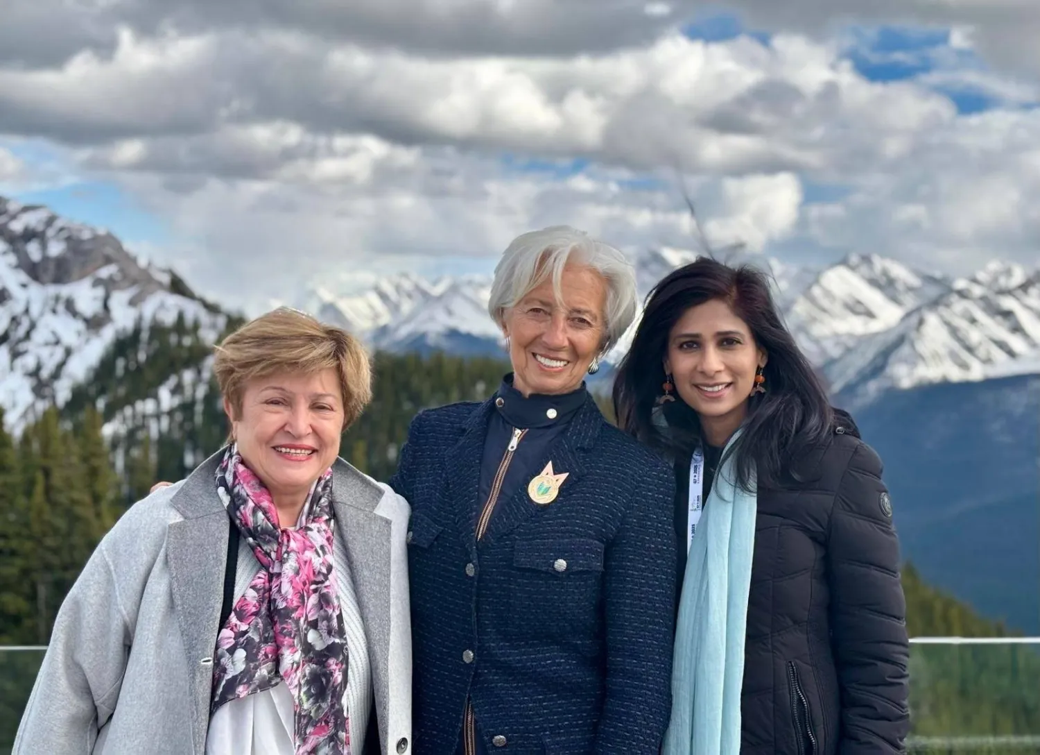 من اليمين: غوبيناث ورئيسة المصرف المركزي الأوروبي كريستين لاغارد وغورغييفا (منصة إكس)