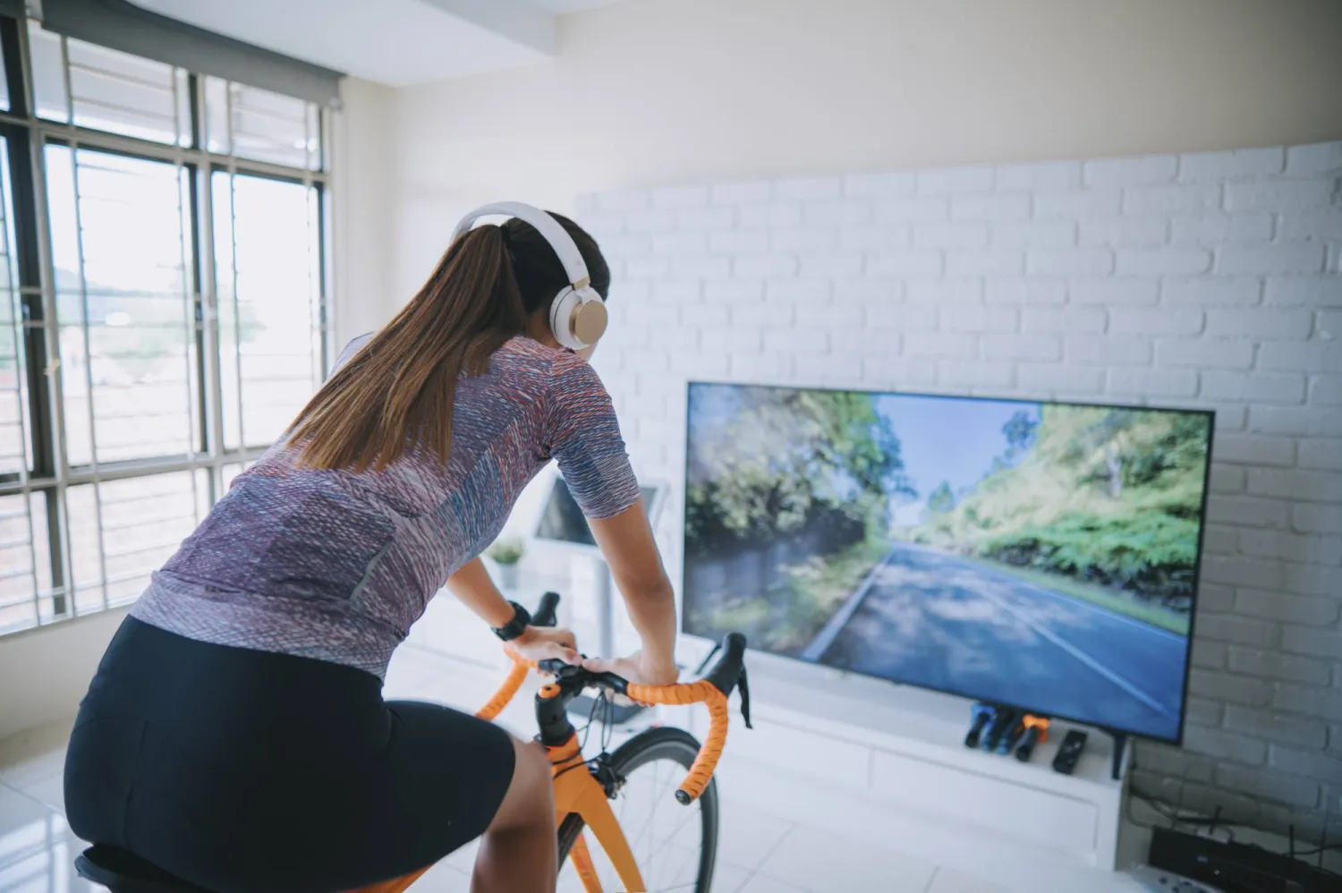 هل تلفزيونك مزوَّد بتقنية بلوتوث؟