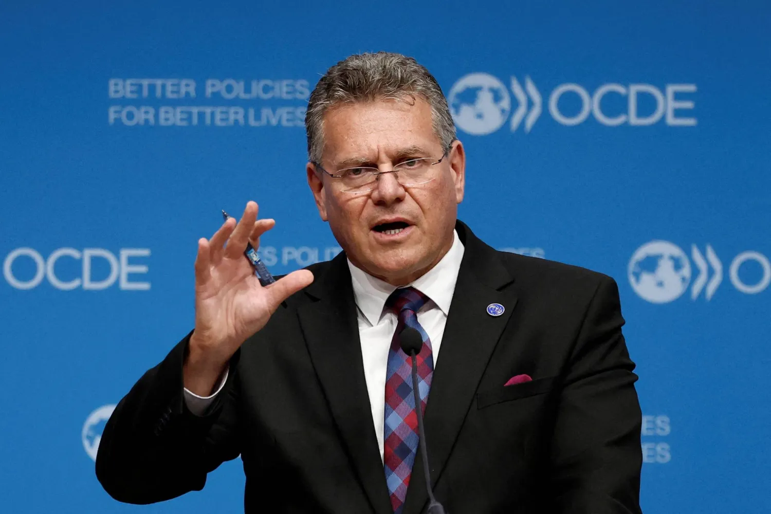 ماروس سيفكوفيتش مفوض التجارة في الاتحاد الأوروبي بمناسبة سابقة (رويترز)