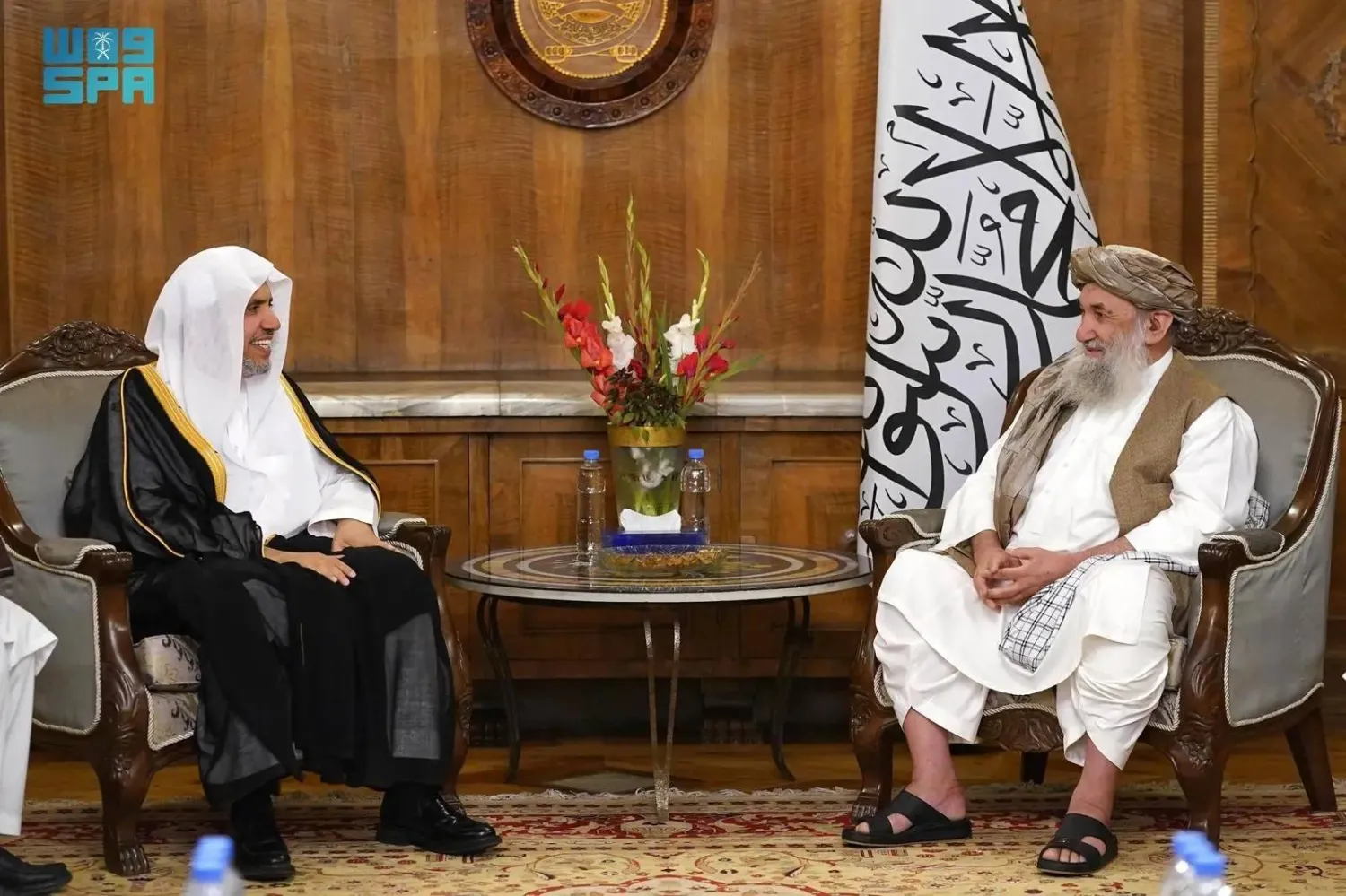 Prime Minister of Afghanistan Mullah Mohammad Hasan Akhund and Secretary-General of the Muslim World League (MWL) and Chairman of the Organization of Muslim Scholars Sheikh Dr. Mohammed Al-Issa meet in Kabul. (SPA)