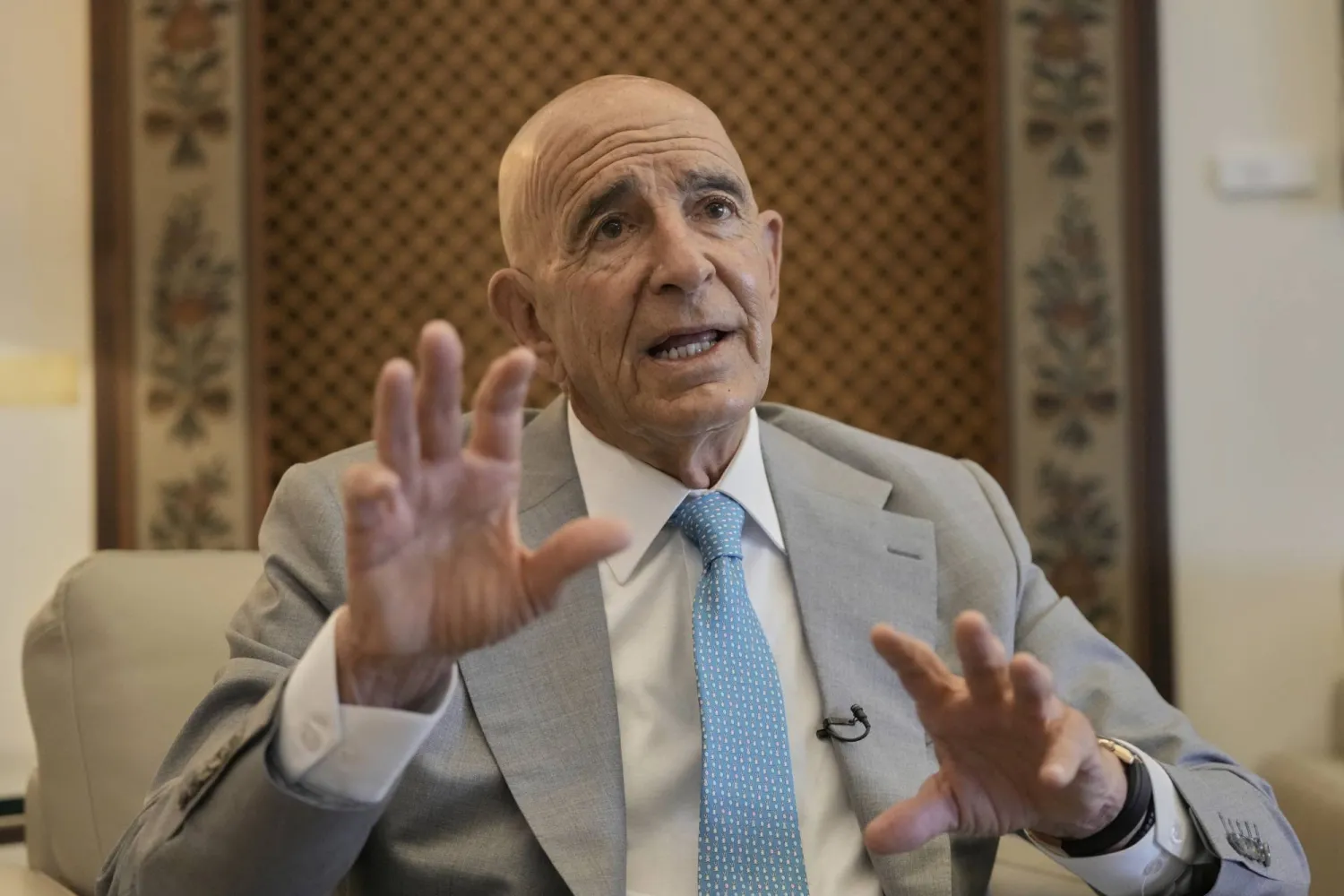 السفير الأميركي لدى تركيا والمبعوث الخاص إلى سوريا توم براك (أ.ب)