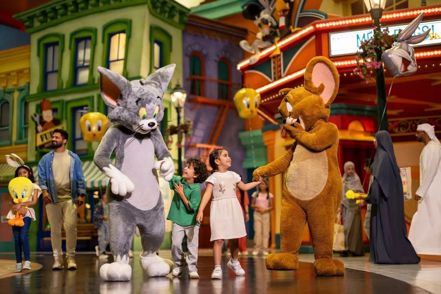 «أبوظبي حيث يصنع الصيف ذكرياته»: 8 تجارب عائلية استثنائية تحتفي بالإبداع والترفيه