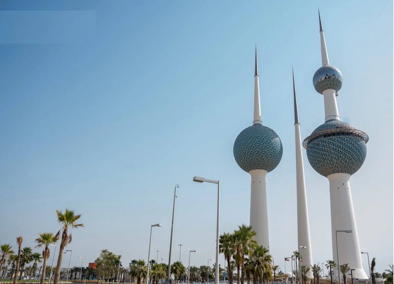 تكثّف وزارة الداخلية الكويتية جهودها لمكافحة جرائم الاتجار بالبشر وتسهيل الحصول على الإقامات بصورة مخالفة للقانون (كونا)