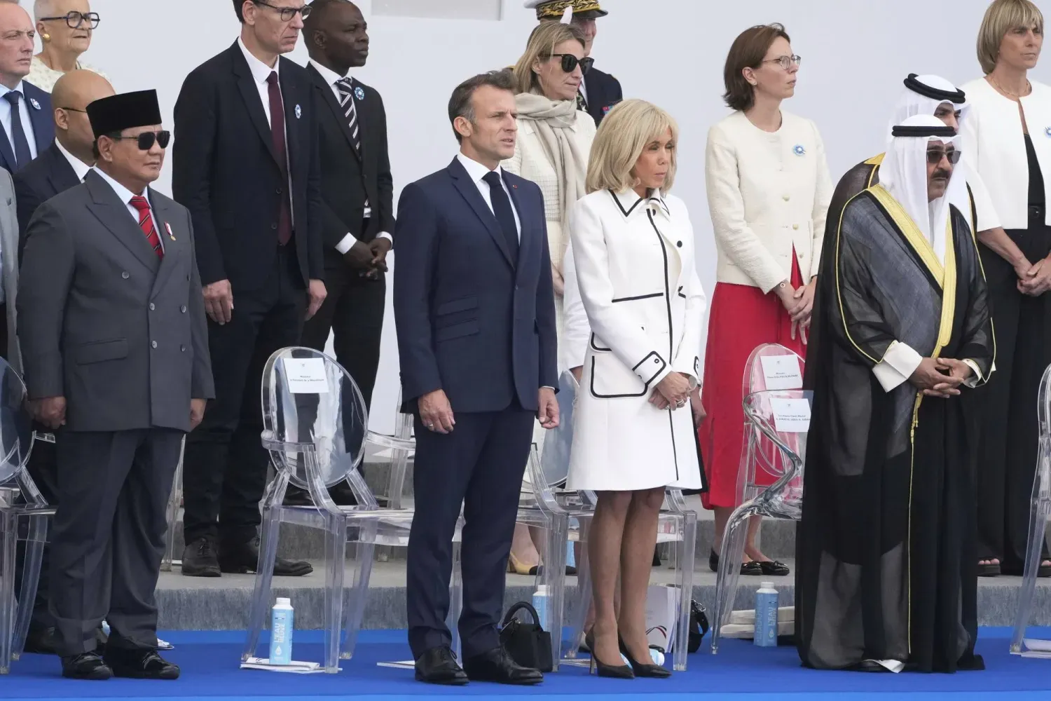 Fransa Cumhurbaşkanı Emmanuel Macron ve eşi Brigitte (AP)