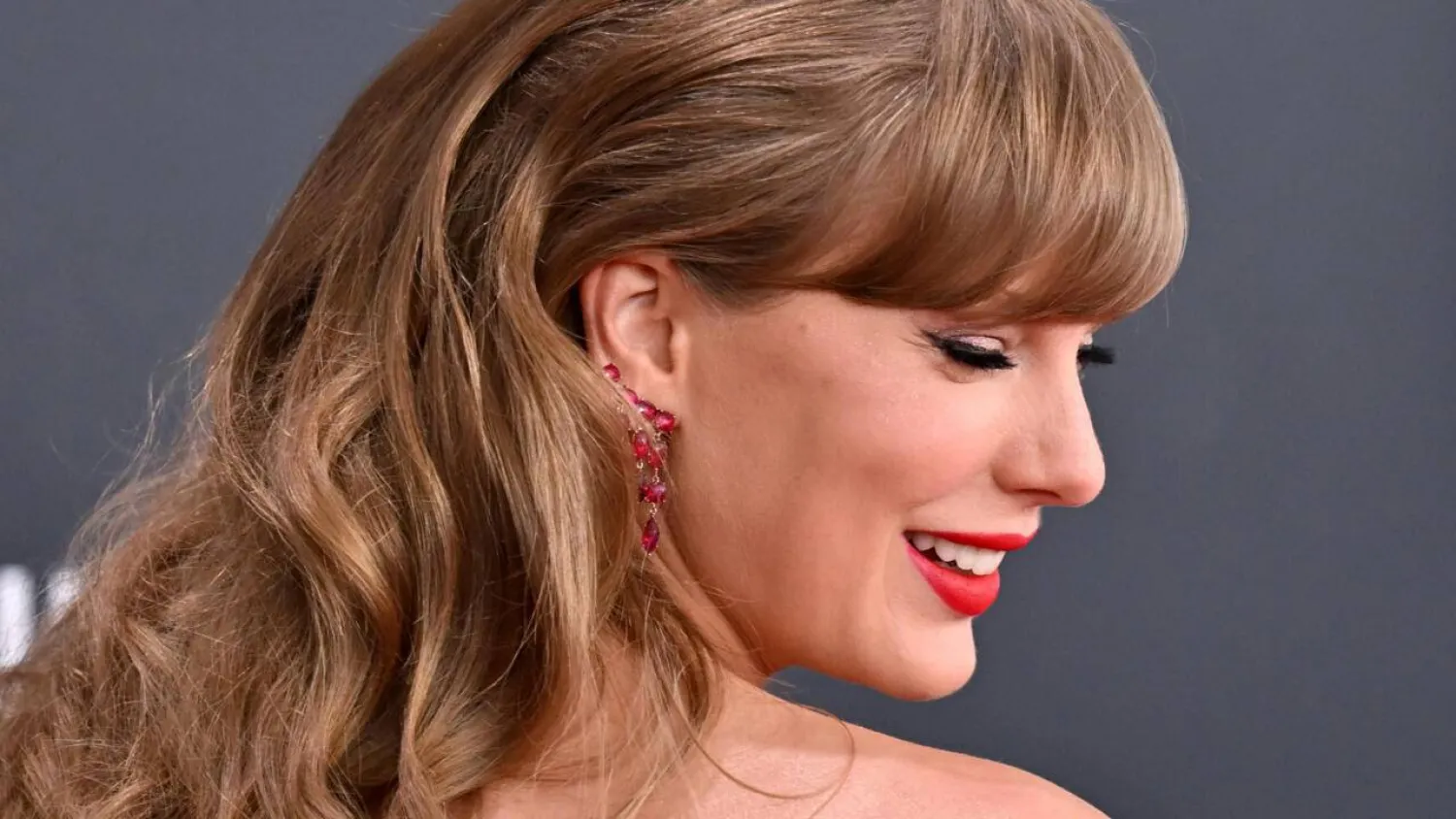 The museum said the 13 statues were to honor Taylor's lucky number. Robyn Beck / AFP/File

