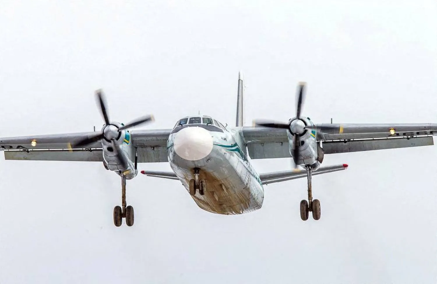 FILE PHOTO: An An-24 aircraft of Angara Airlines lands at the airport of Irkutsk, Russia April 13, 2014. REUTERS/Marina Lystseva/File Photo