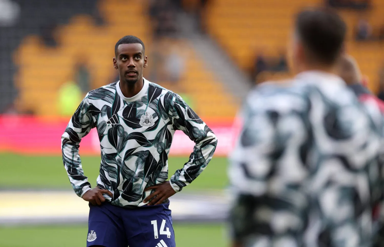 إيزاك (رويترز)