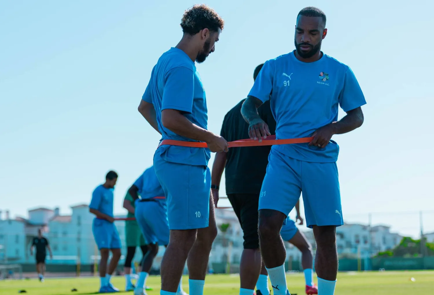 أولى المباريات ستكون أمام نادي ليفانتي الإسباني (نادي نيوم)