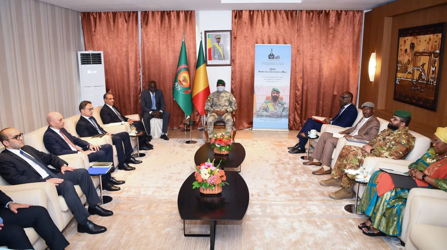 محادثات الرئيس المالي مع وزير الخارجية المصري (الخارجية المصرية)