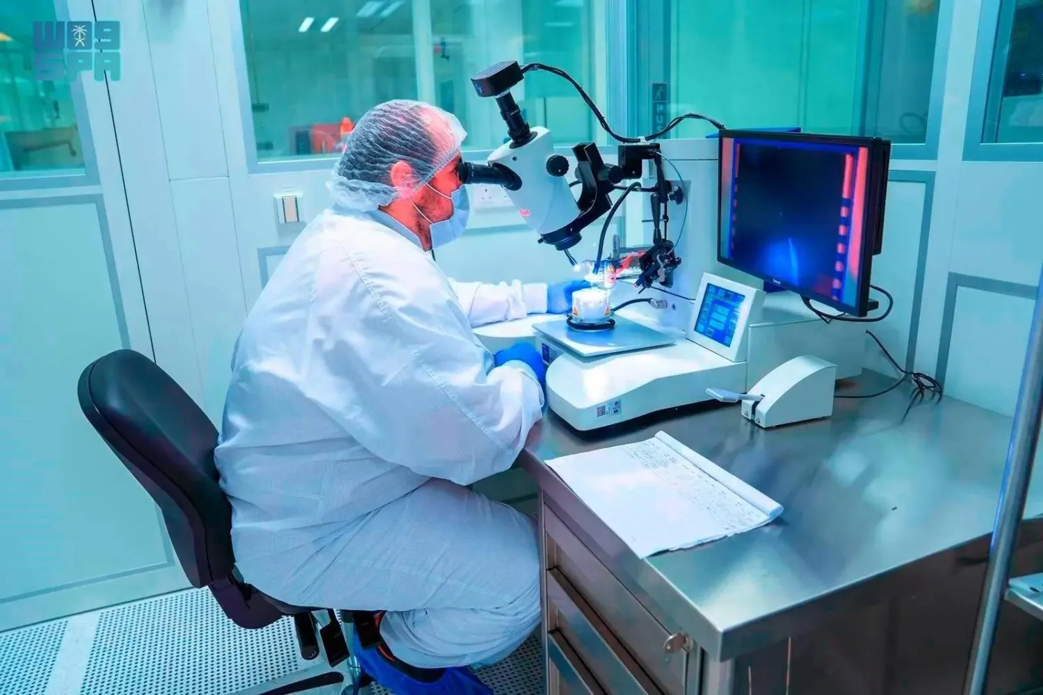 The chip design process involved researchers from the National Laboratory, alongside students from four Saudi universities. (SPA)
