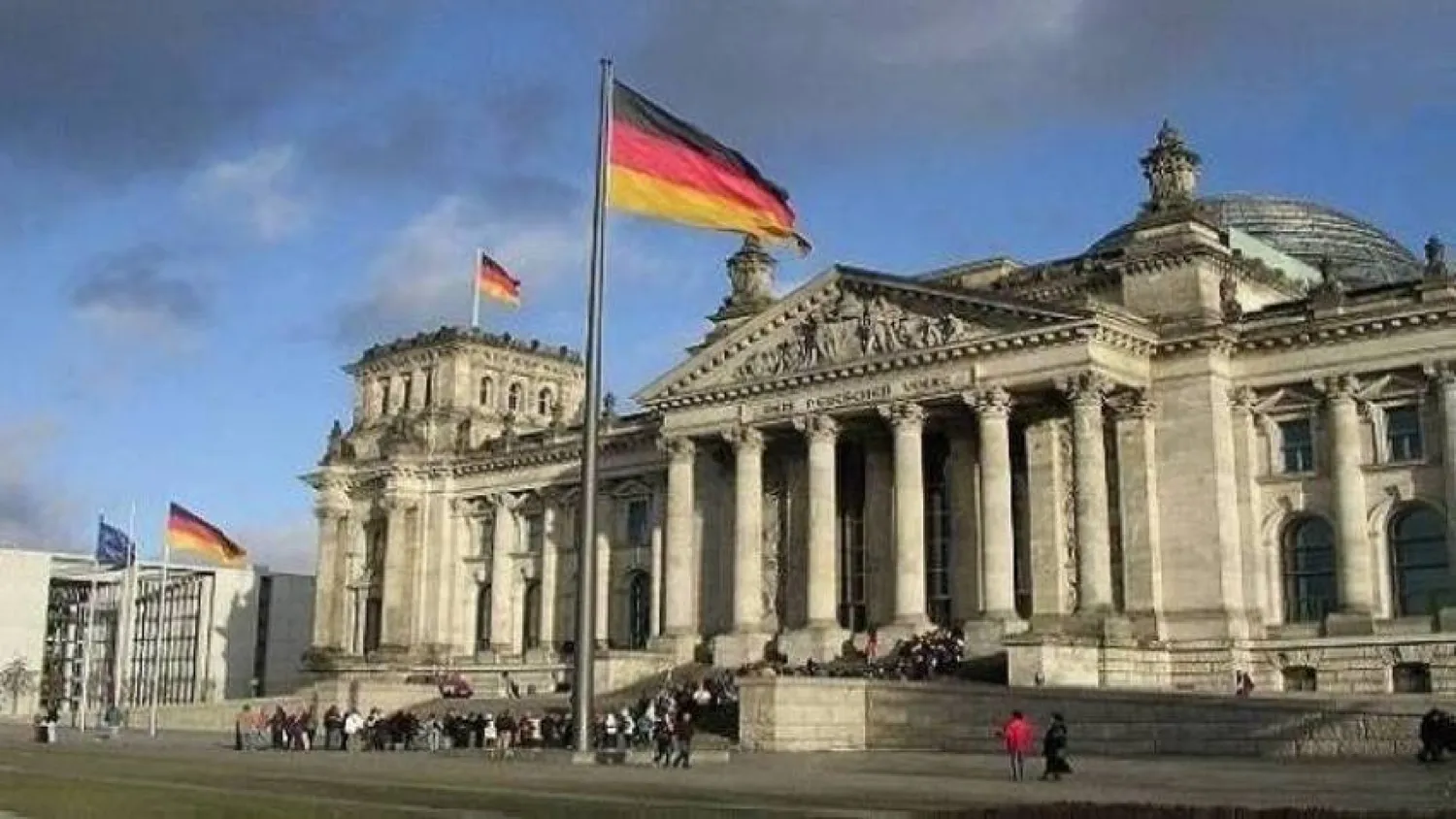 عمليات الترحيل من ألمانيا تتجاوز 11800 في النصف الأول من عام 2025