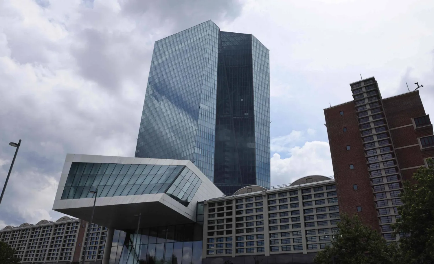 مقر البنك المركزي الأوروبي في مدينة فرانكفورت غرب ألمانيا (أ.ف.ب)