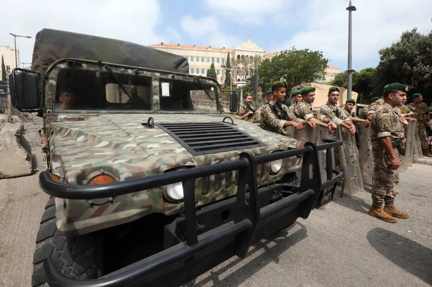 Lebanese soldiers deployed in downtown Beirut. (EPA file)