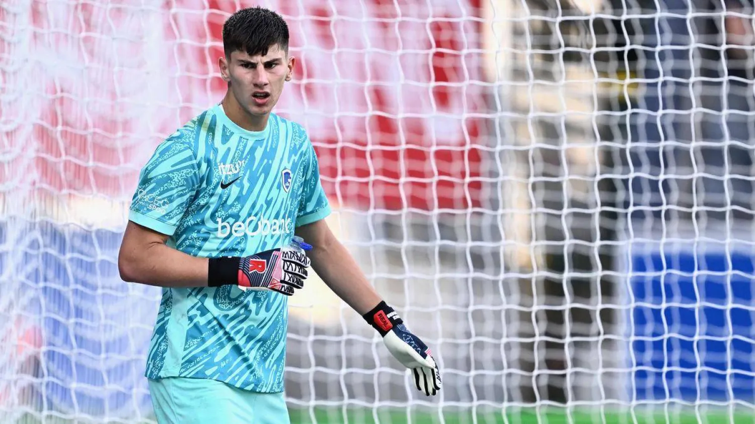 مايك بندرس (أ.ف.ب)