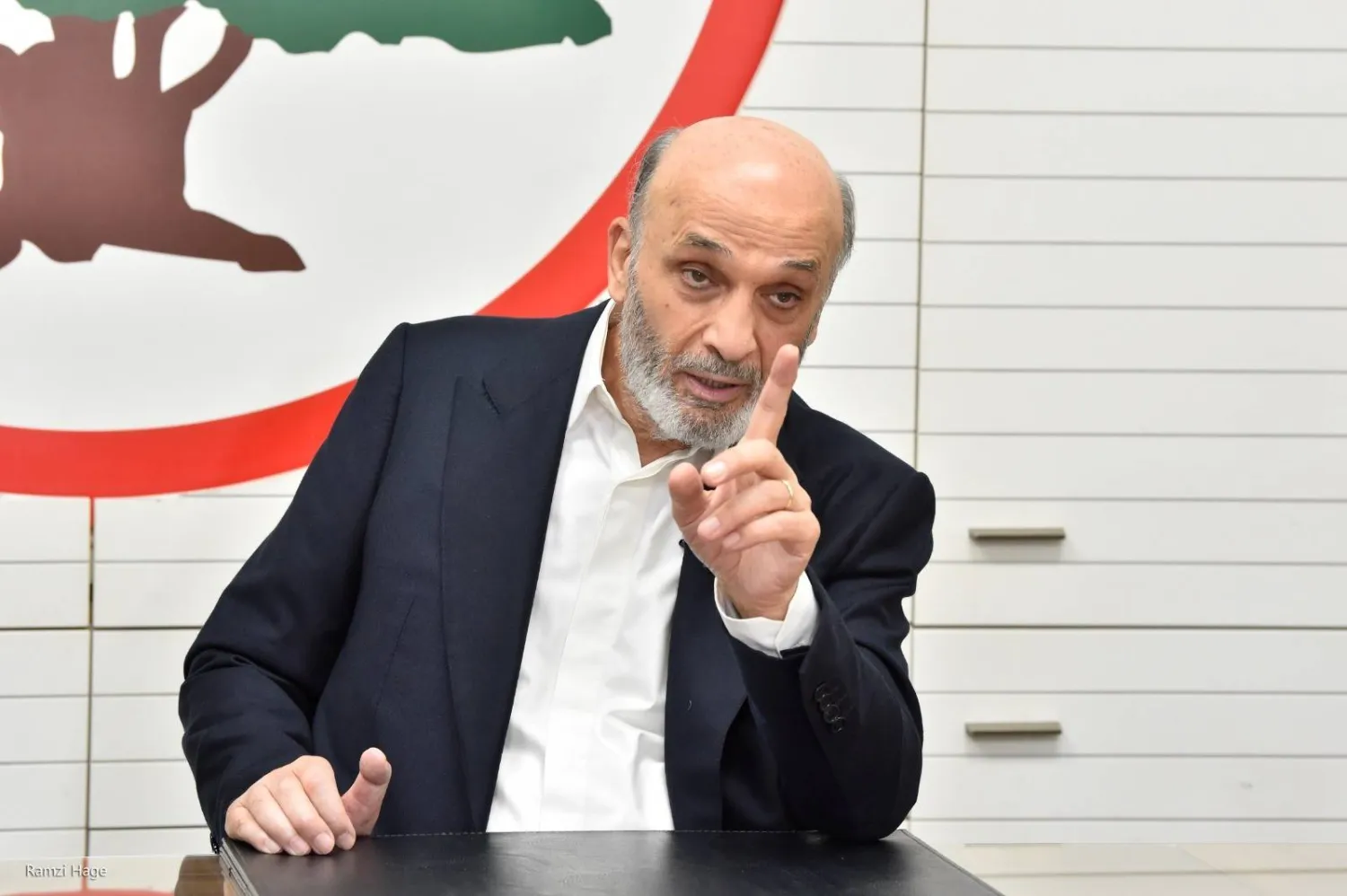 جعجع لـ«الشرق الأوسط»: سلاح «حزب الله» لم يعد يخيف إسرائيل