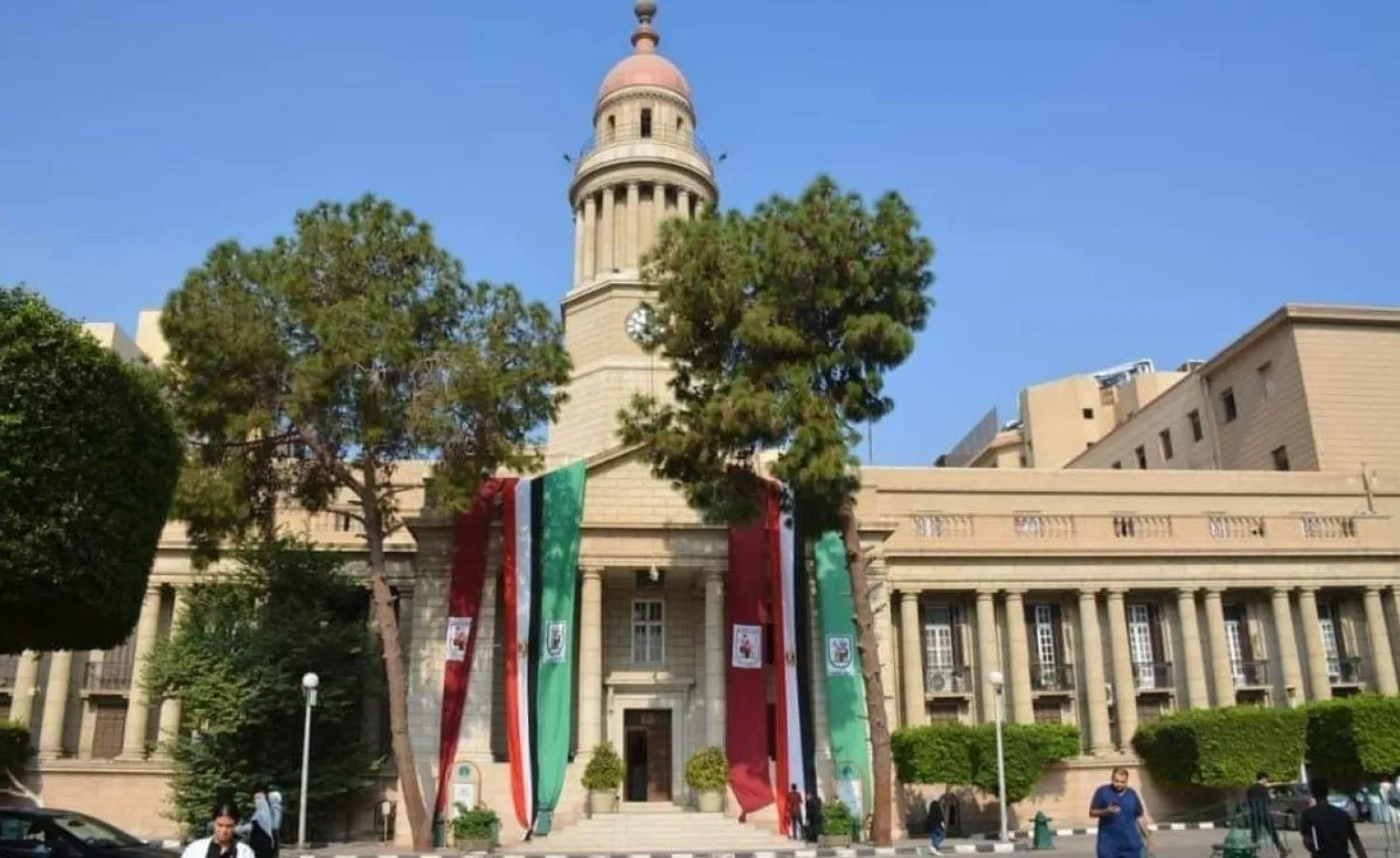 كلية الطب بجامعة القاهرة من كليات القمة في مصر (صفحة الجامعة على فيسبوك)