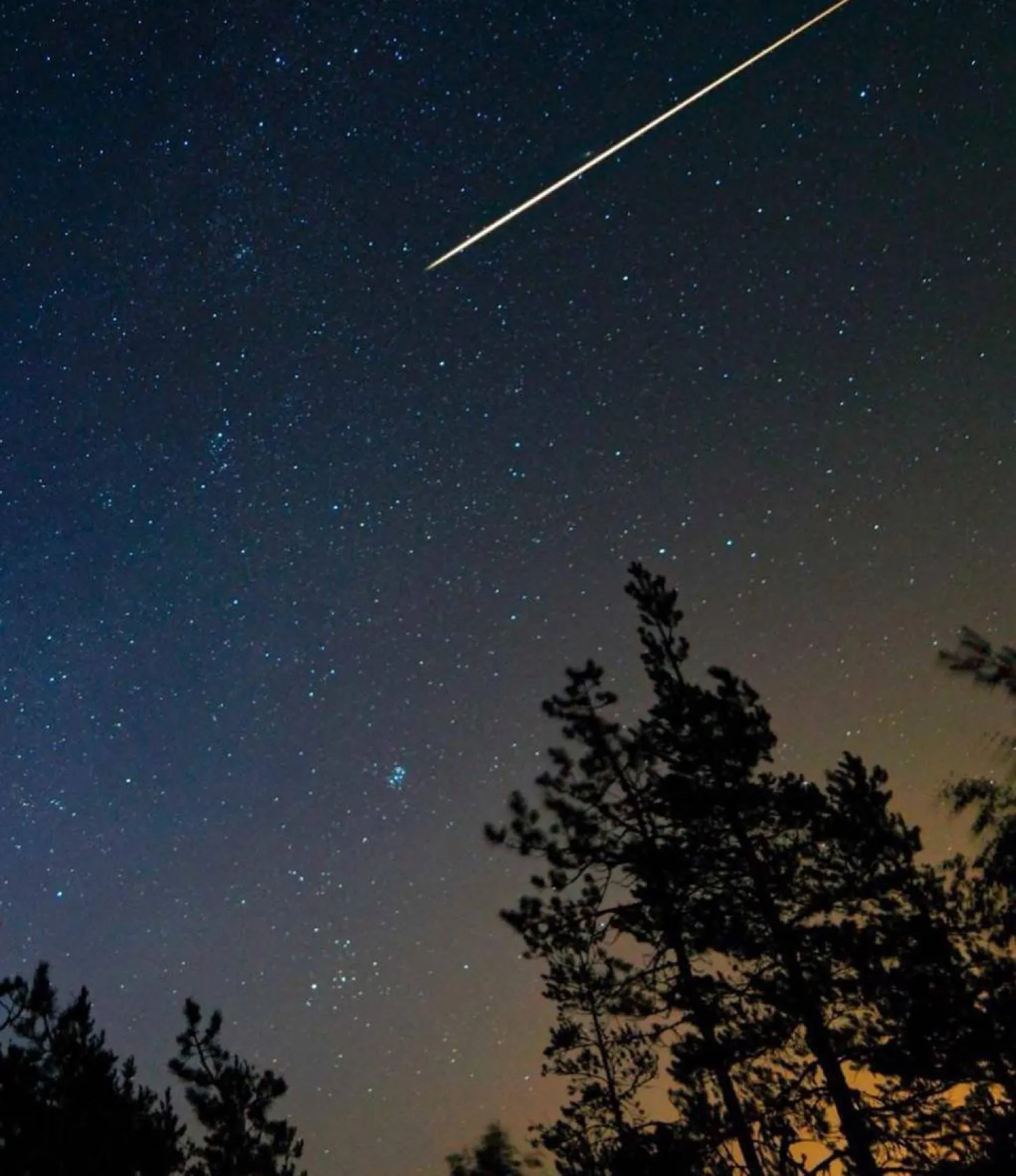 «دلتا الدلويات» واحدة من الزخات الشهابية المتوسطة التي تنشط سنوياً خلال الصيف (واس)