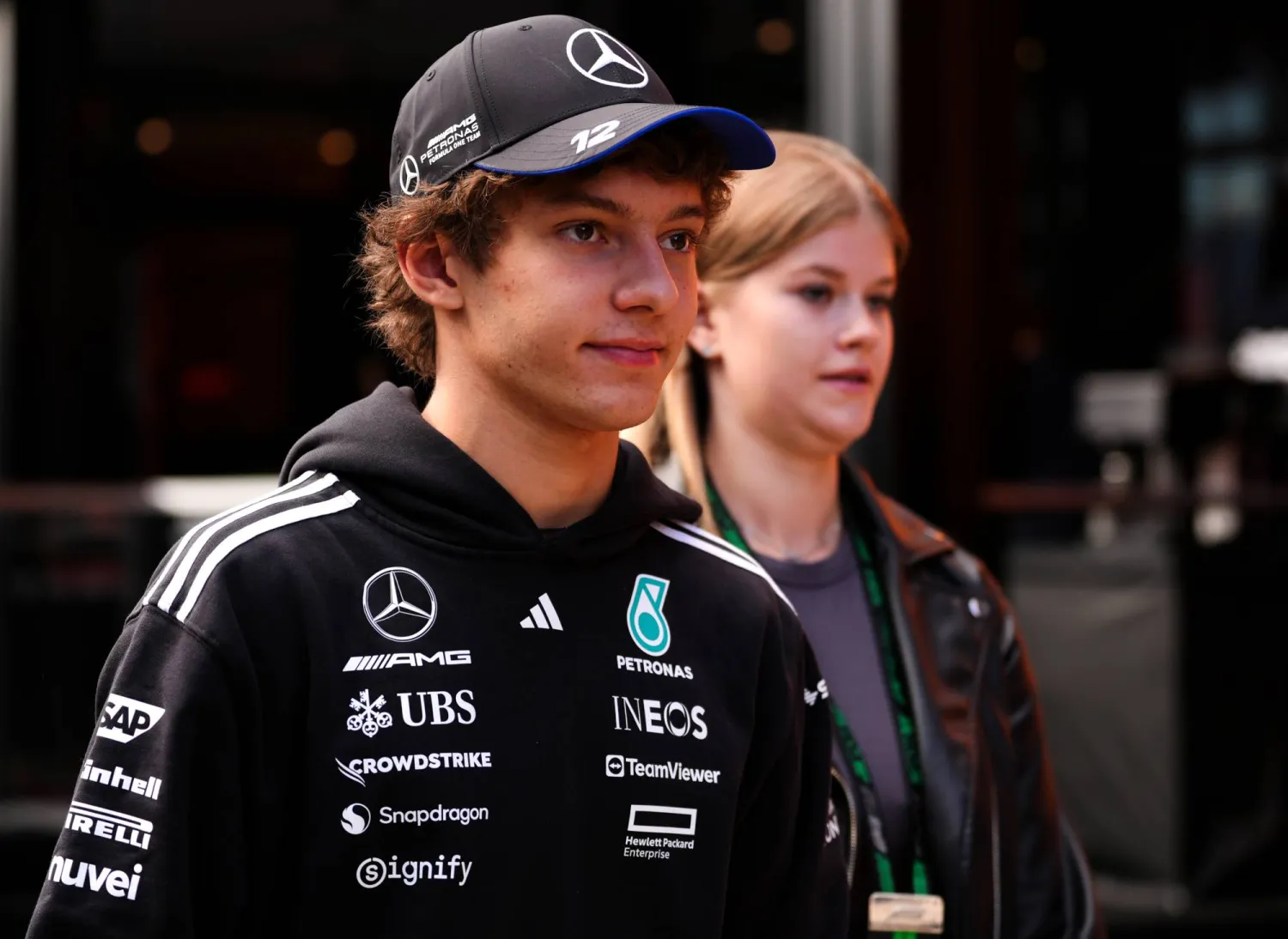 سائق مرسيدس الإيطالي الشاب كيمي أنتونيلي (د.ب.أ)