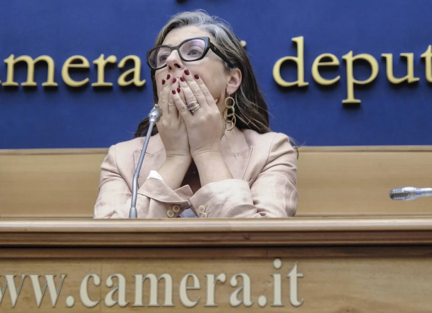 مقررة الأمم المتحدة الخاصة المعنية بحالة حقوق الإنسان في الضفة الغربية وغزة فرانشيسكا ألبانيزي (أ.ب)